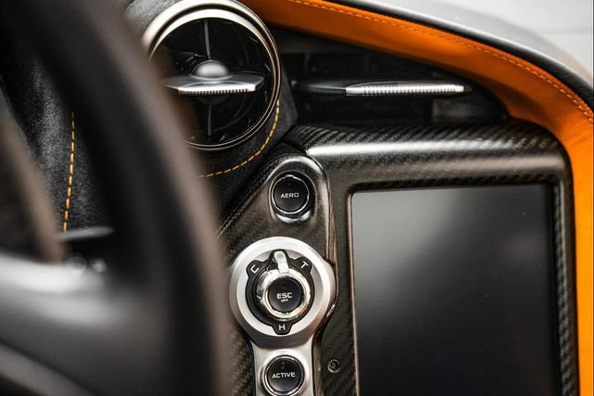 mph027_290449205_l_P1ru_UXB_Rusp08_L05_USP_Ma_Q9_Gjw_c4e7a21909