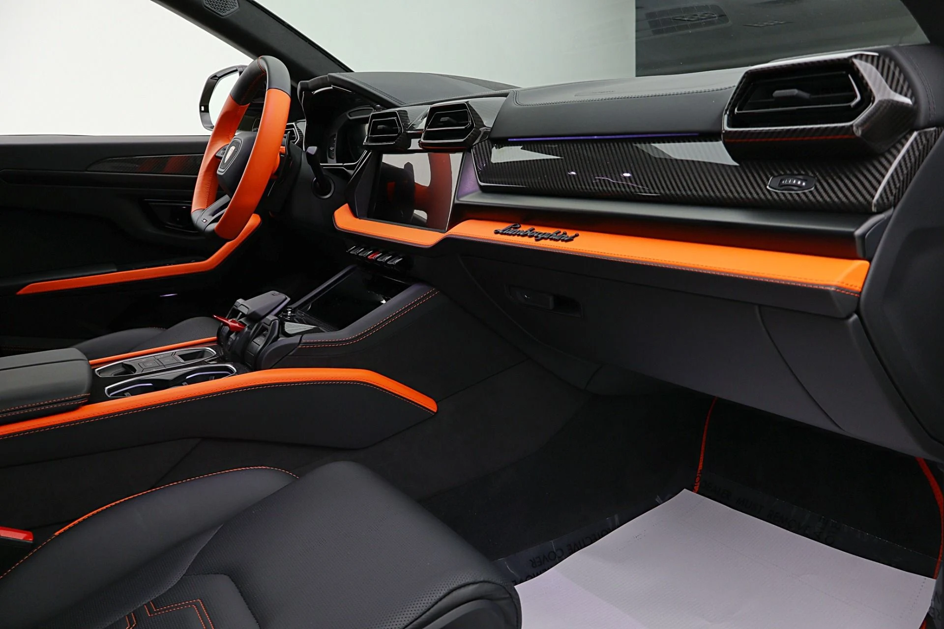 mph027_2908732730_Used_2026_Lamborghini_Urus_SE_46def27fd9