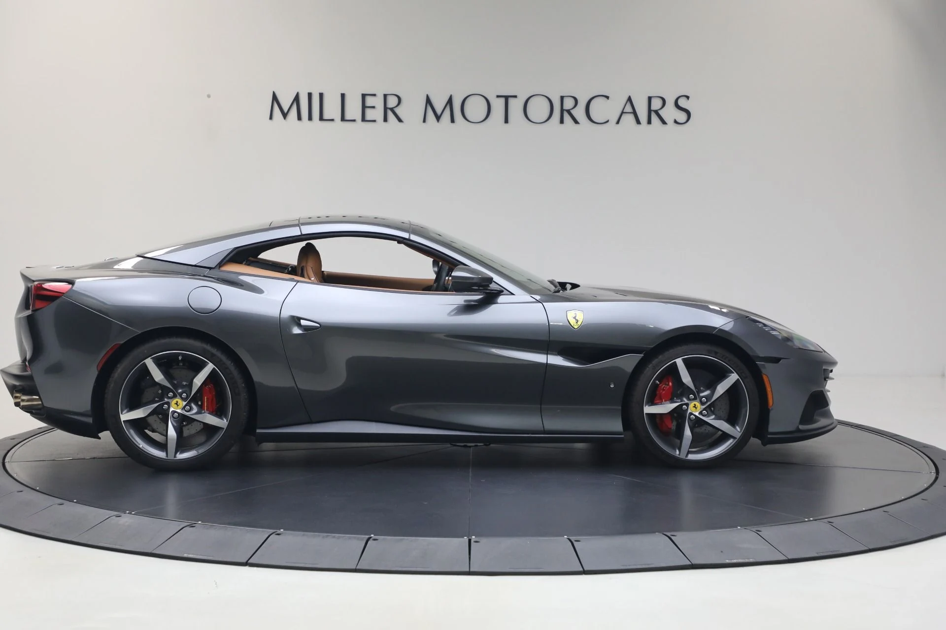 mph027_2914543264_Used_2022_Ferrari_Portofino_M_1785520337_9c101d59f2