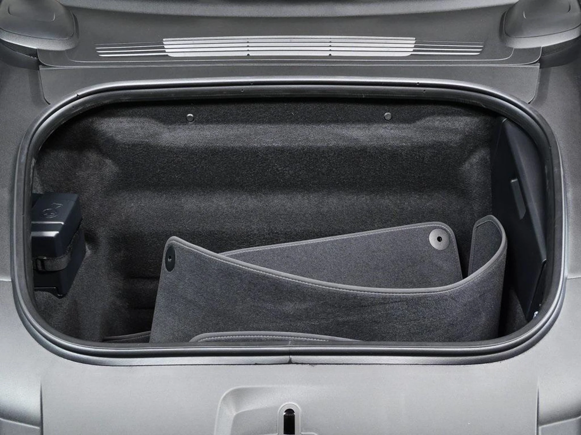 mph027_2917710345_Na_Au_Nsky2s_gp_lg1_WEX_y_Xwt8_1b887ccd2a