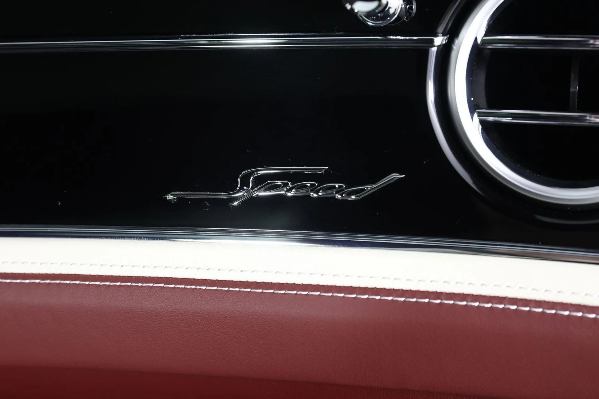 mph027_2930541036_4d8f2252a3c72564807d0dff3307477a_ab30646c1a