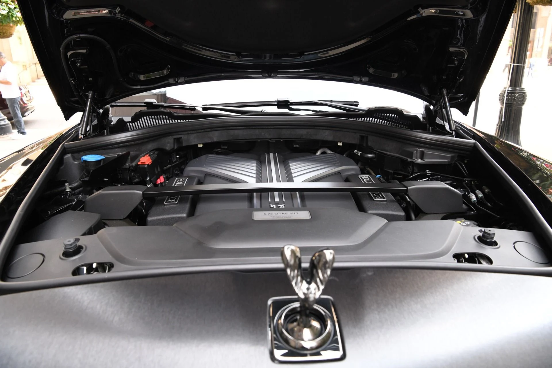 mph027_2941463388_11928_p29_l_9e88d138ca