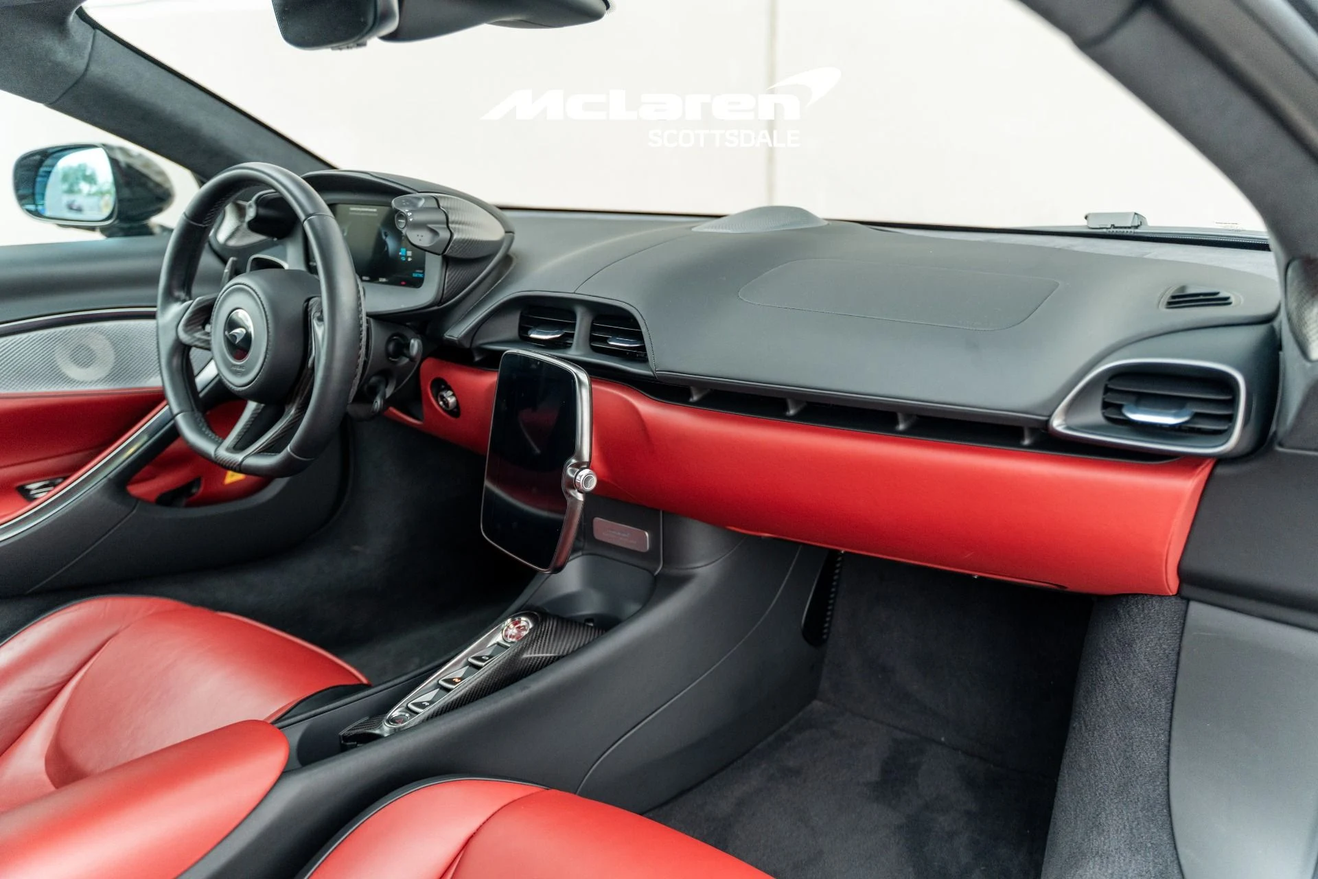 mph027_2944409793_Used_2023_MCLAREN_ARTURA_1771651947_bb823048aa
