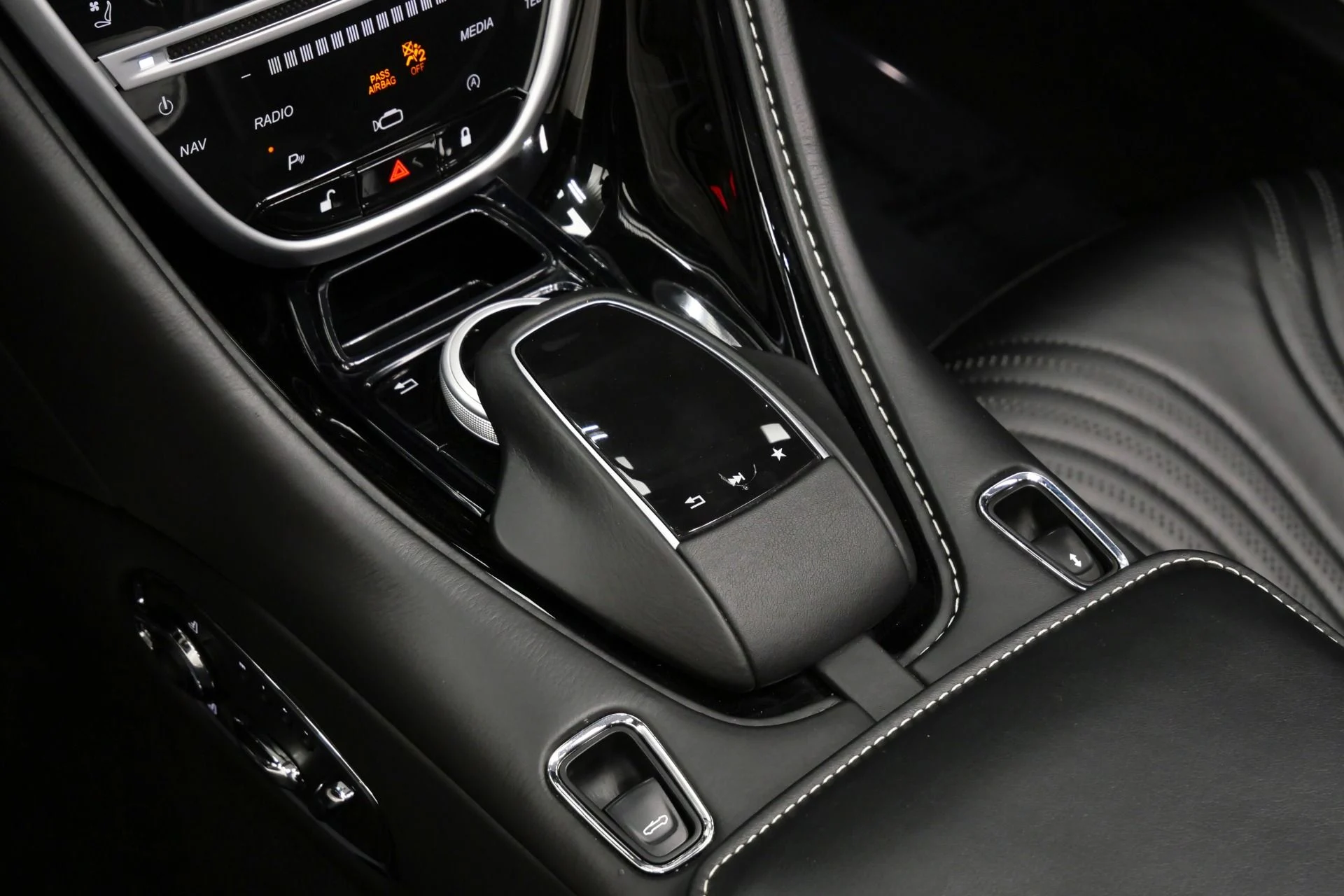 mph027_2946683795_Used_2019_Aston_Martin_DB_11_Volante_Gloss_Black_Bodypack_Heated_and_Ventilated_Seats_1764691005_29bff7af05