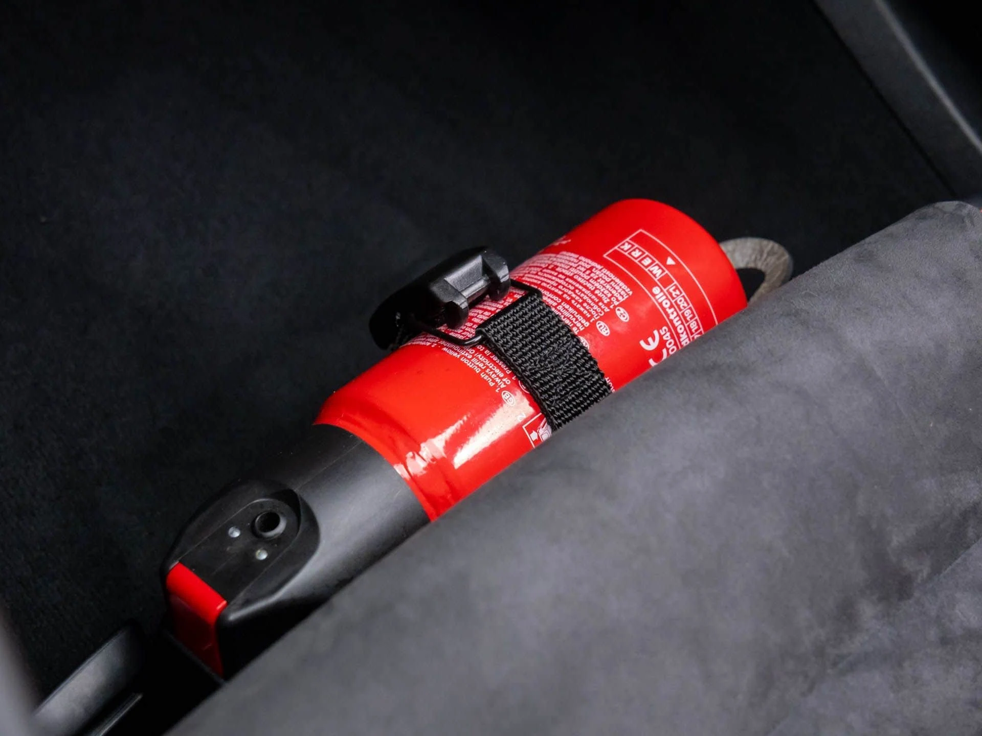 mph027_2946792607_a6e73f6d306c007b825d7d1508954fccx_a23381dcf7