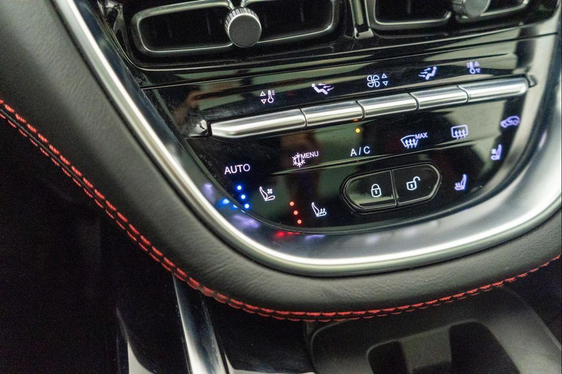 mph027_2955618166_0_Dt_Ty_Z_Vf_YK_Aa_Ubryr_Y75_Oi_s_B8_0ba4f44088