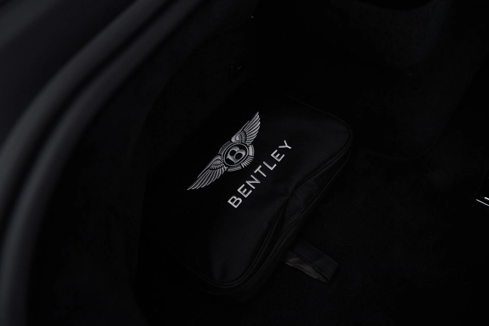 mph027_2955654776_Used_2025_Bentley_Flying_Spur_Speed_1792601176_7920ae2c5f