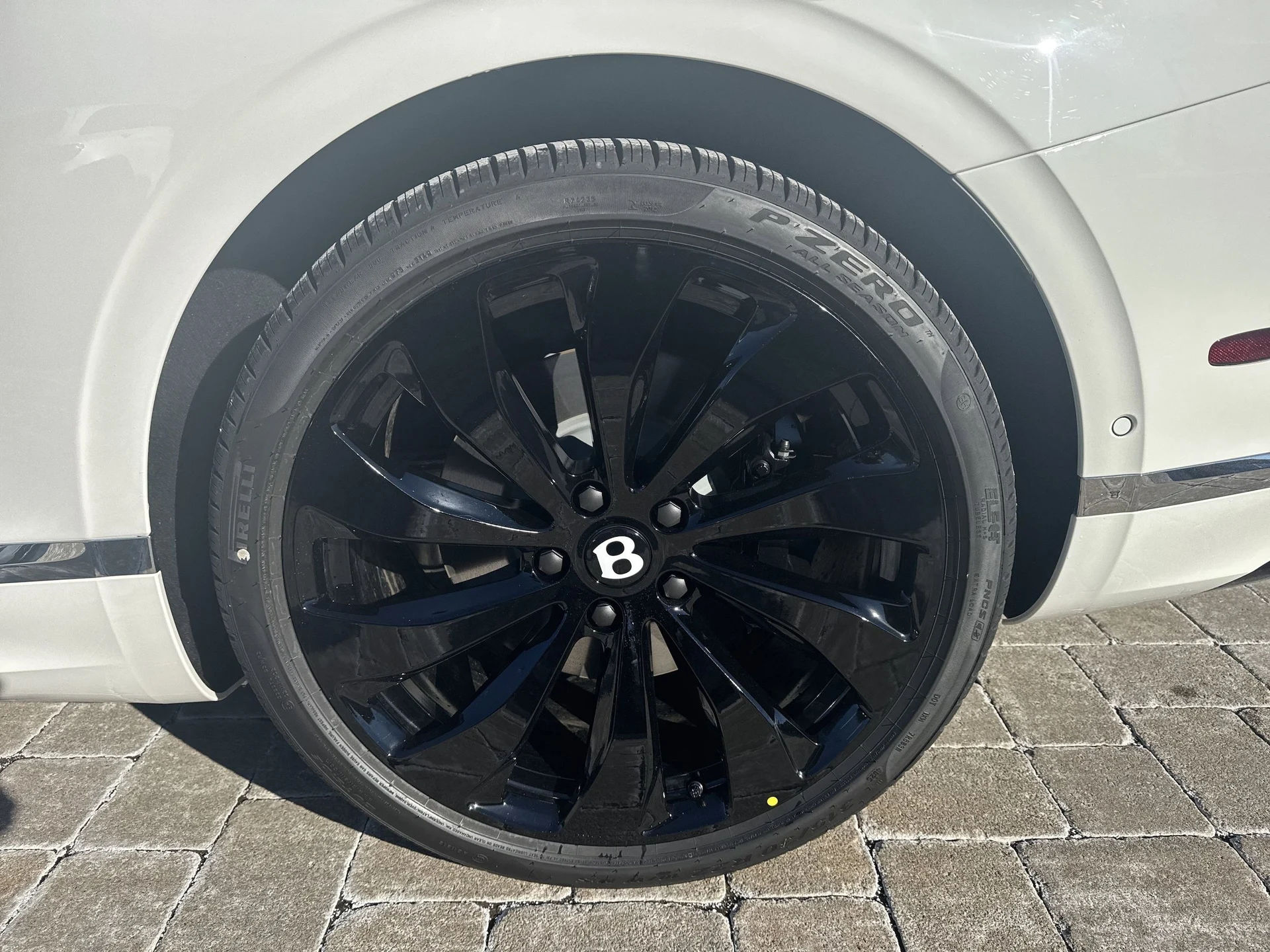 mph027_2956378006_ce58d92aaffa0f7bf10d31b22973655ex_b19767ef40