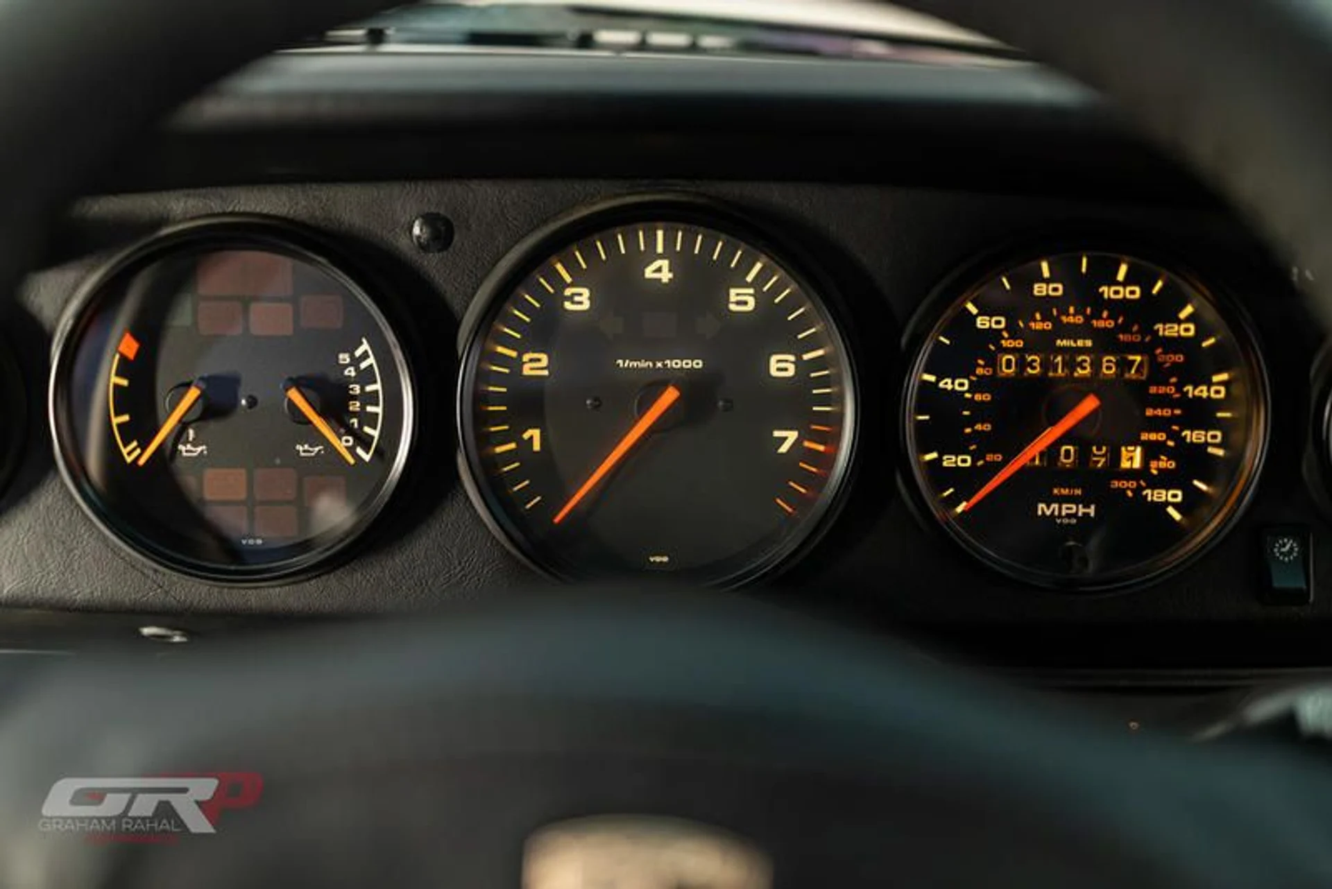 mph027_2960475880_6_CF_63_F23_E049_4330_8_D9_A_15_D5_C37_B2_CFD_693df8a556