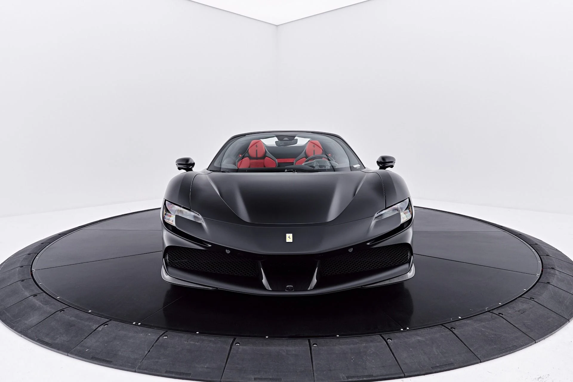 mph027_2962540883_Used_2024_Ferrari_SF_90_Spider_Base_1785520182_5dd0631108