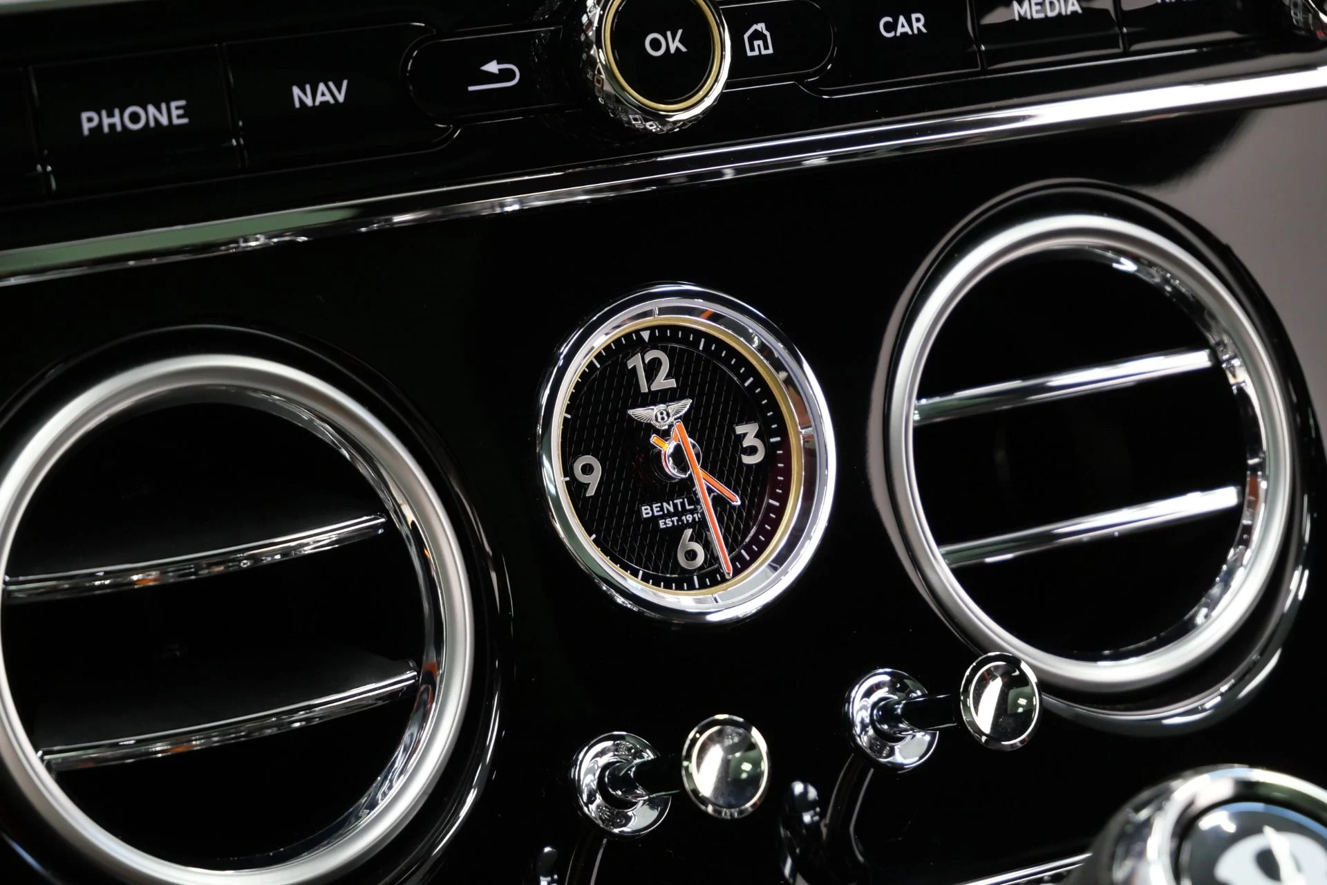 mph027_2963696952_Used_2025_Bentley_Continental_GT_Speed_771_Horsepower_Blackline_Specification_Touring_Specification_1783710635_3cc97cb345