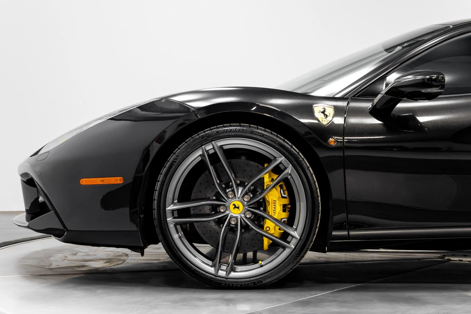 mph027_2965450263_Used_2018_Ferrari_488_GTB_Base_1771040686_1f2010a0a6