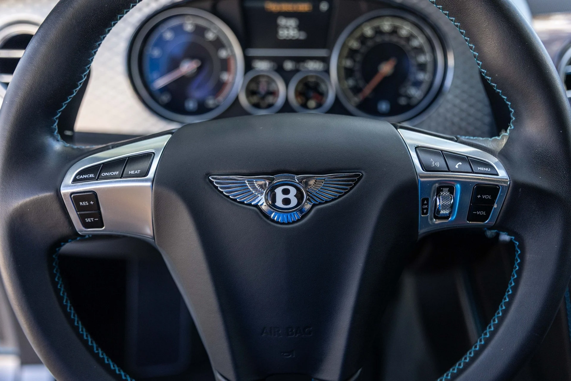 mph027_2969833340_Hi_Tech_Luxury_Imports_LLC_SCBFH_7_ZA_7_GC_054737_image_27_424289626d