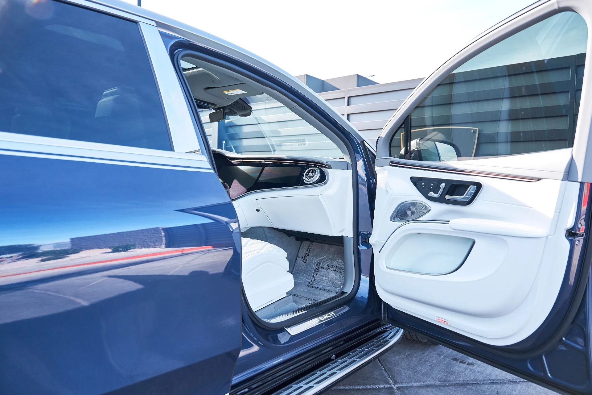 mph027_2972679106_Used_2024_Mercedes_Benz_EQS_Maybach_EQS_680_1766455869_352421435d