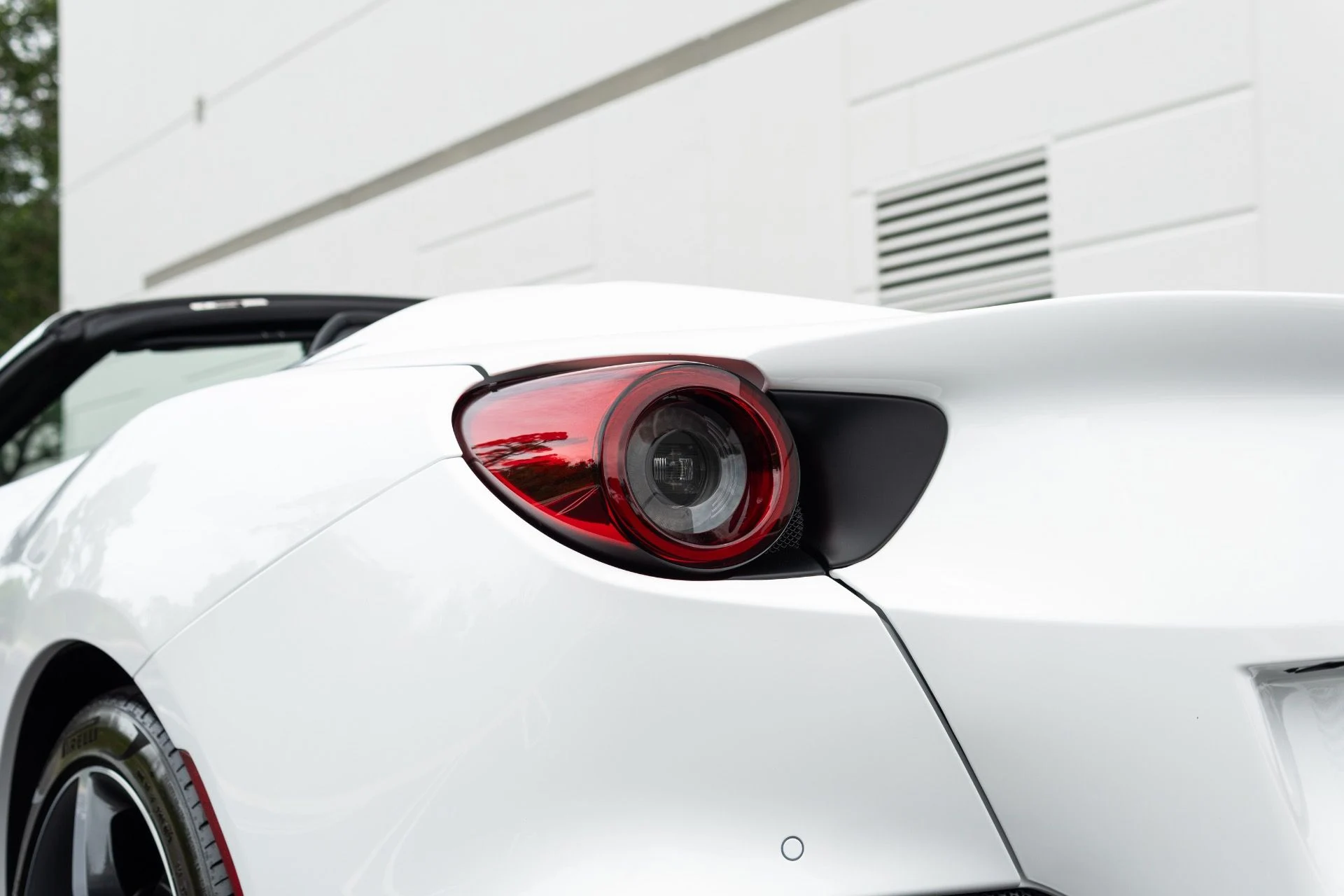 mph027_2992255192_Used_2023_Ferrari_Portofino_M_1775657761_628dd59e7e