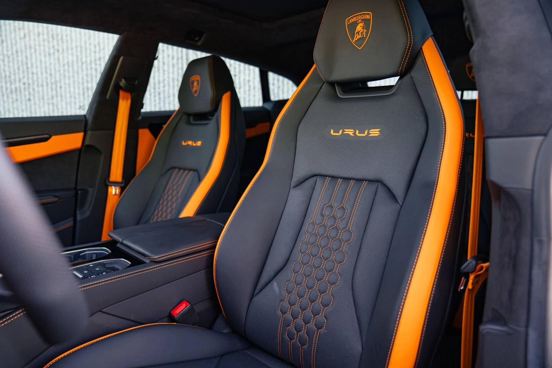mph027_2992750001_Used_2024_Lamborghini_Urus_S_HUGE_295296_Original_MSRP_Low_Mile_1787089890_6c3a4b1f12