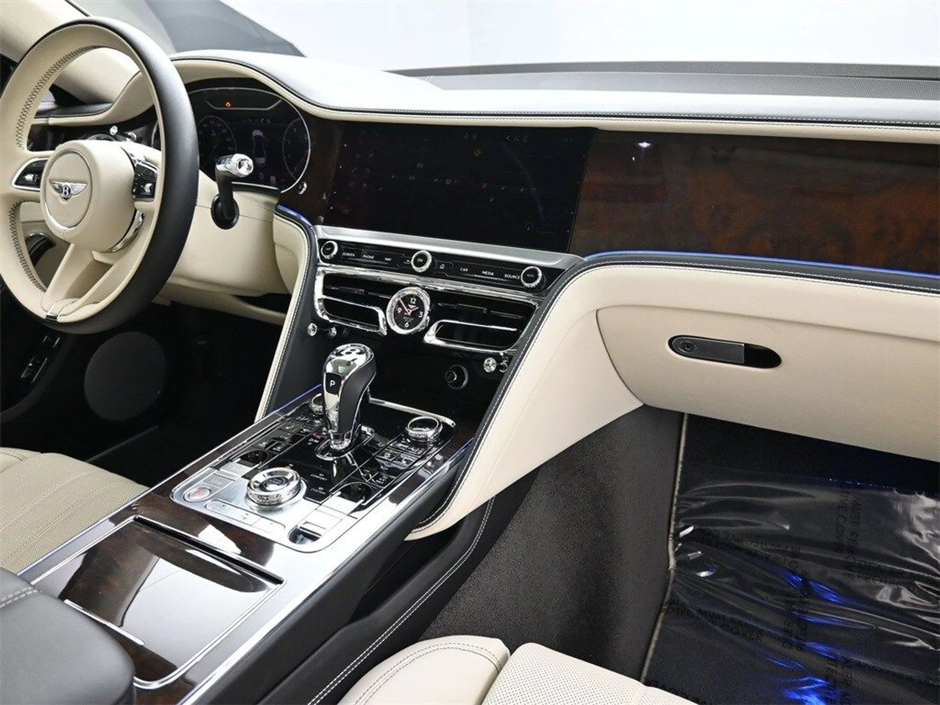 mph027_2993782845_7f7f608bed988992657a6f02ccea0ccex_7462a49af9