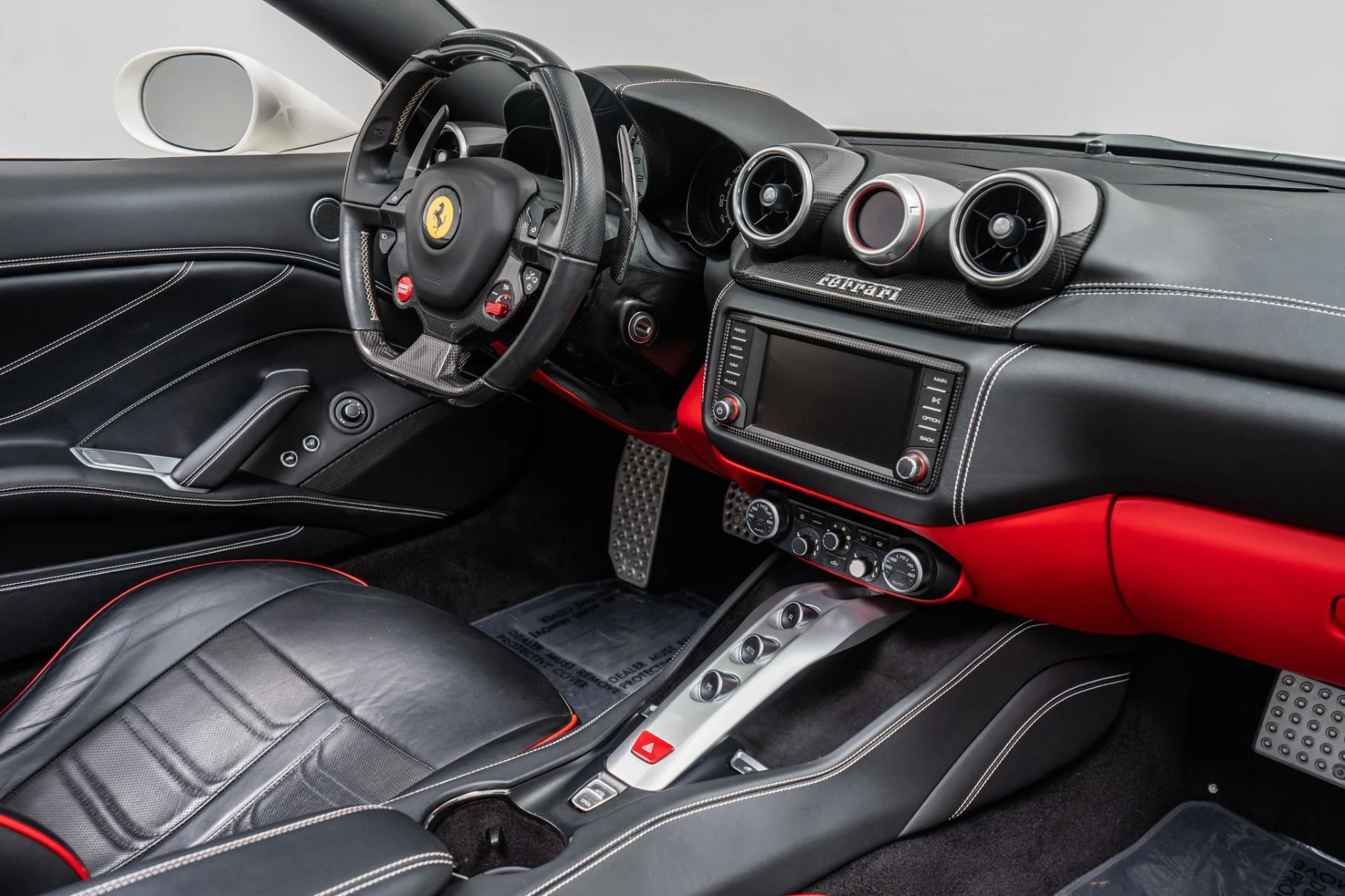 mph027_2996475314_Used_2016_Ferrari_California_T_257_K_MSRP_Ventilated_Seats_Carbon_Fiber_Driving_Zone_1790094264_7b834ffb0c