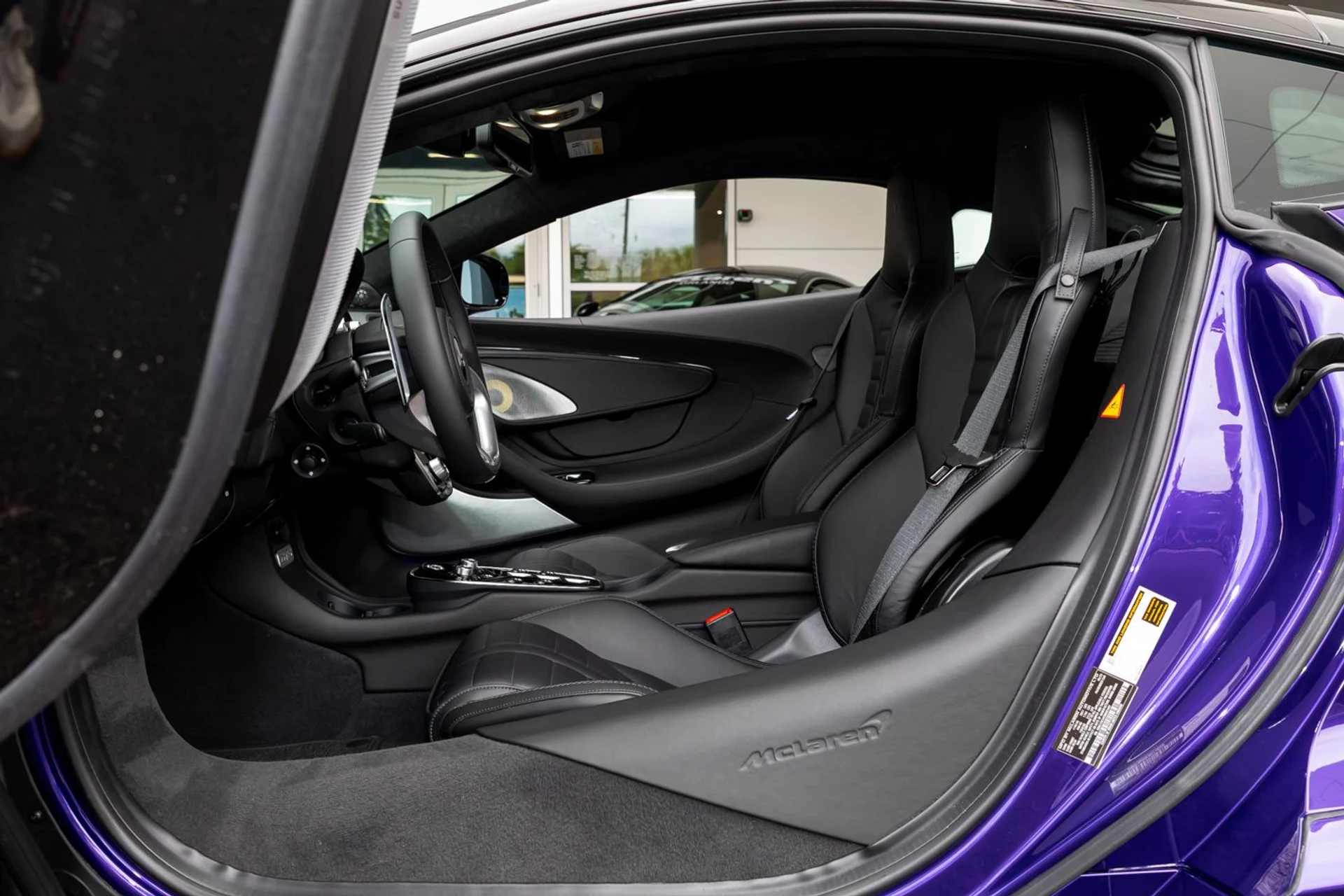 mph027_2999043781_555_p28_l_bddeb65332