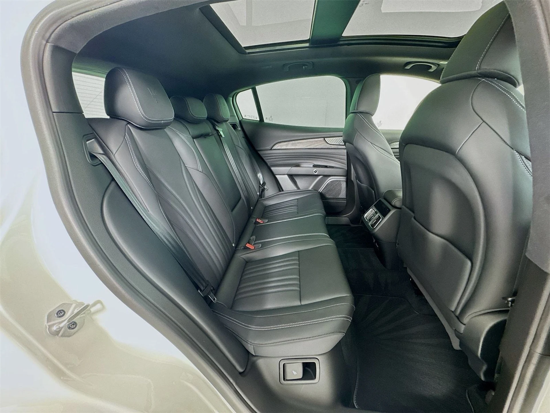 mph027_2999091653_19bb83e009602e2f4d8fb14246f795e3x_081d73f81c