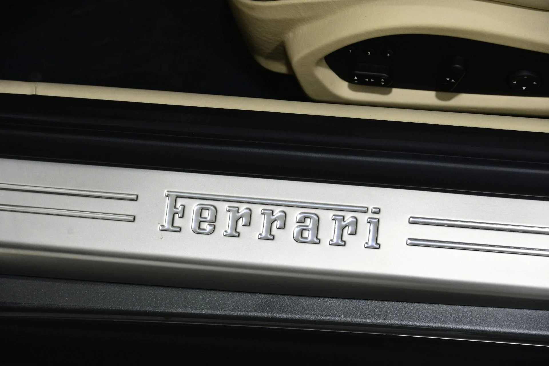 mph027_2999182231_Used_2015_Ferrari_F12berlinetta_1756410303_444560c17b