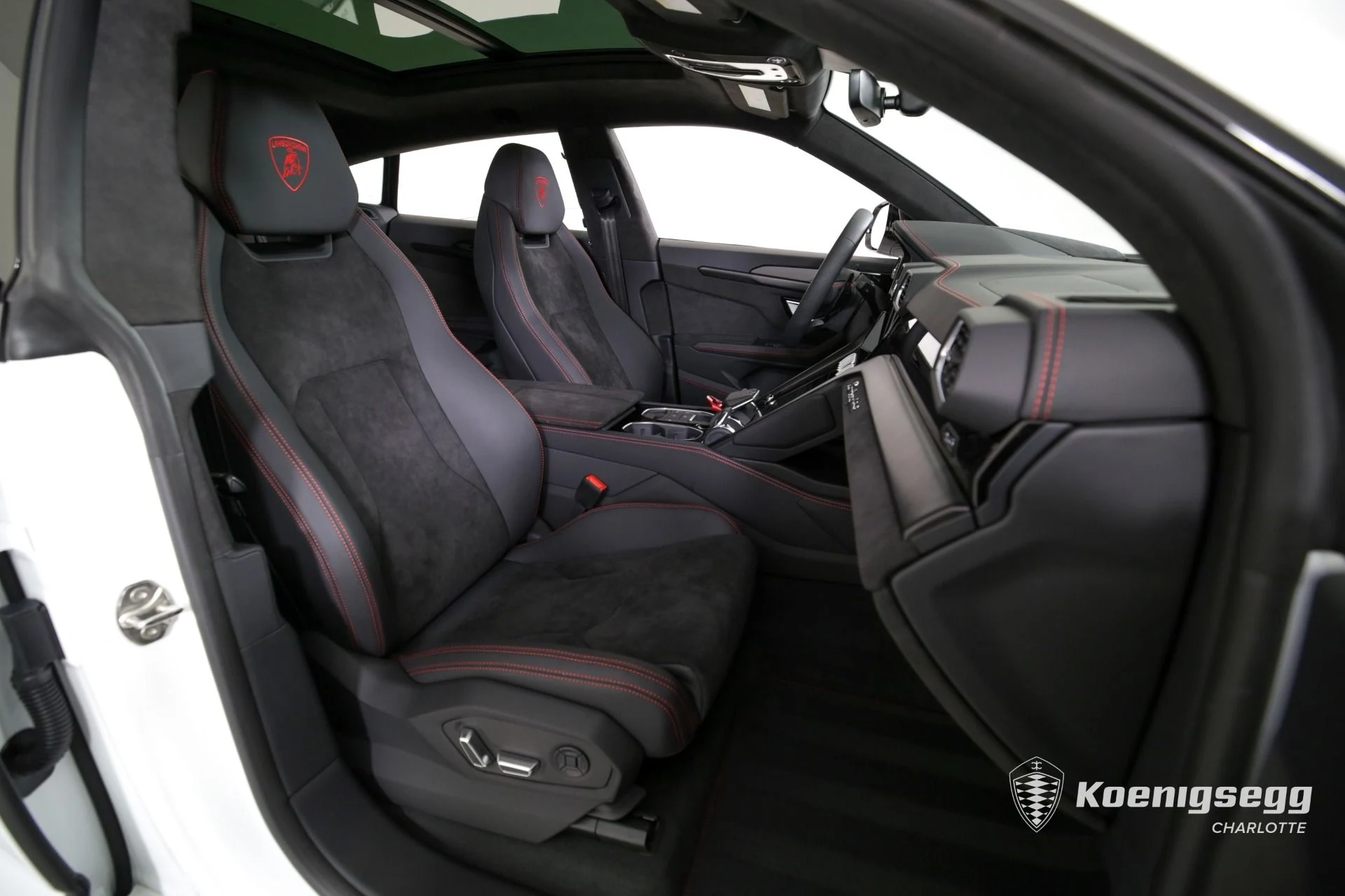 mph027_3001872872_Used_2023_LAMBORGHINI_URUS_S_PEARL_CAPSULE_1720196278_668200387c