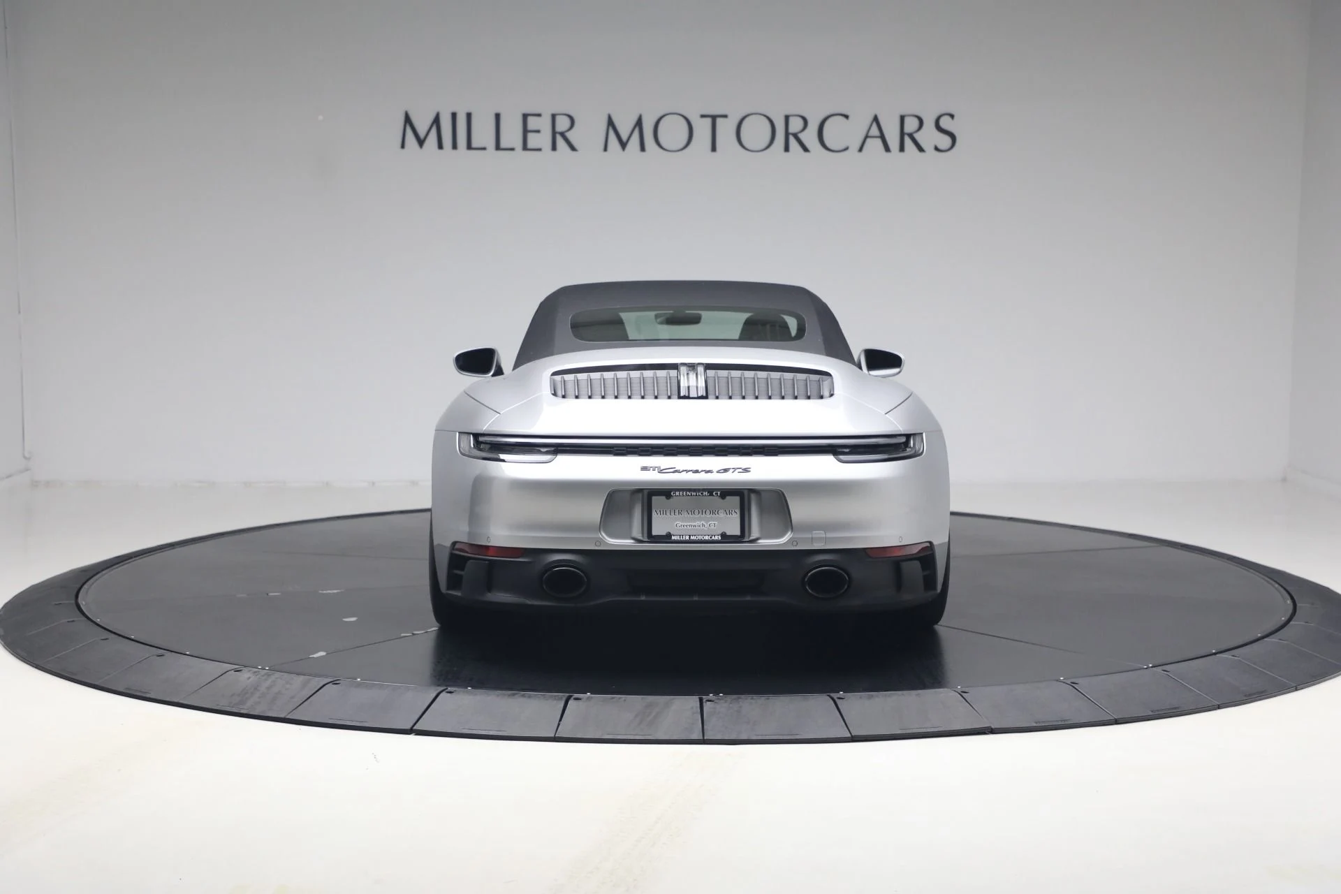 mph027_3003567998_Used_2024_Porsche_911_Carrera_GTS_1782226515_4b0571a3ef