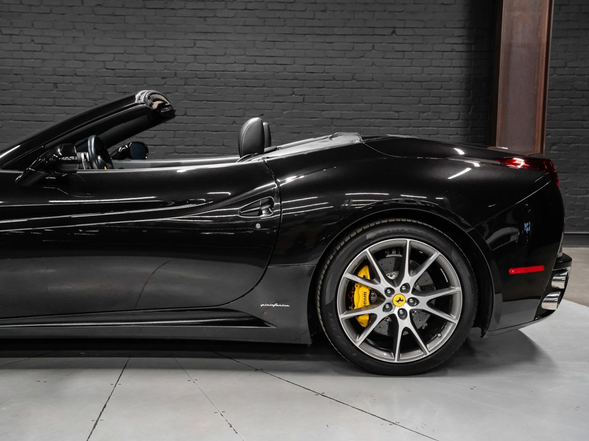 mph027_3014896990_ferrari_california_2011_9c5393dcae