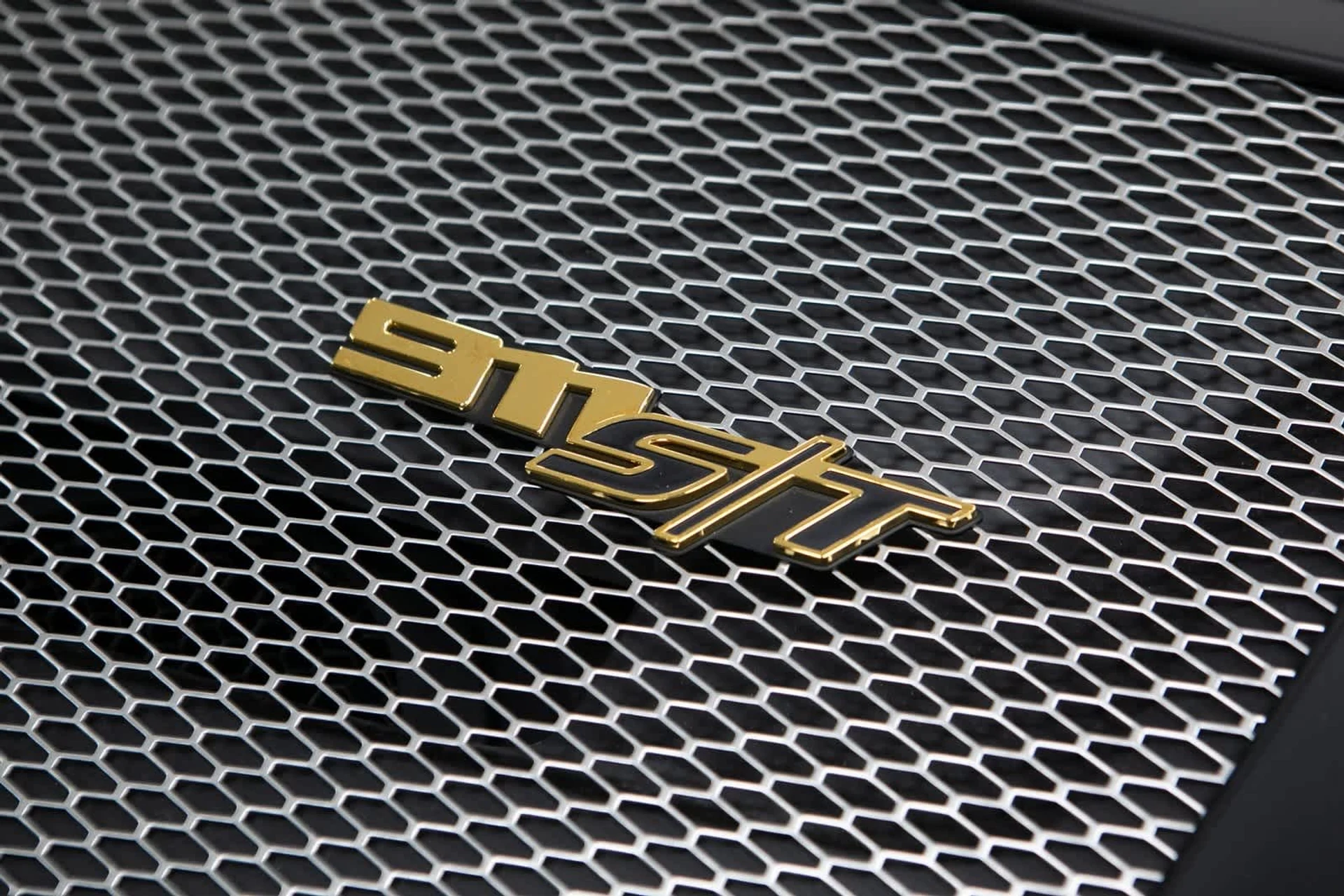 mph027_3021572839_238f37c1d06794d8efccce48ab43c8dex_fb82491f31