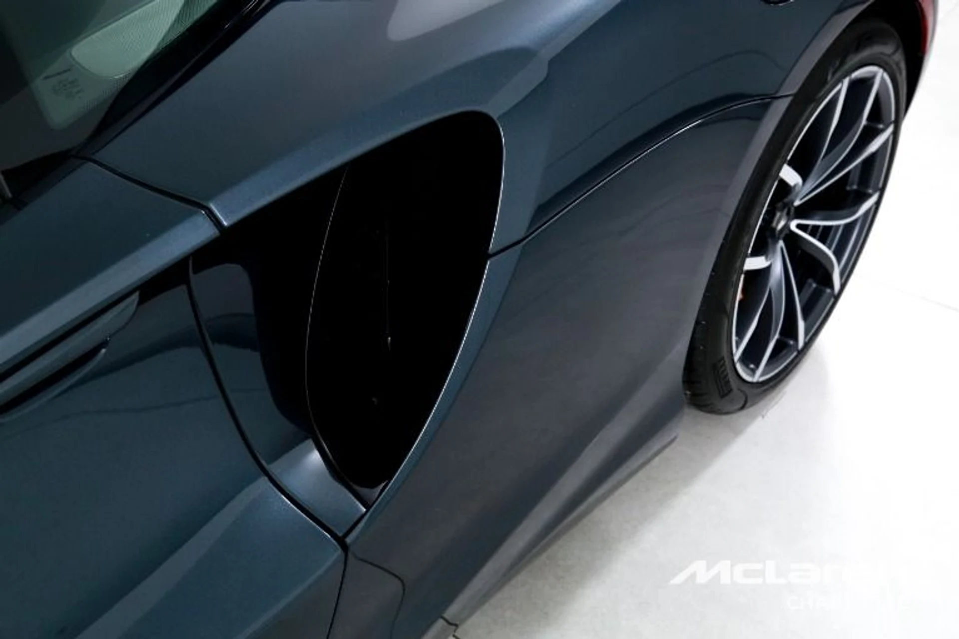 mph027_3023355296_Used_2023_Mc_Laren_Artura_d6658f6b9e