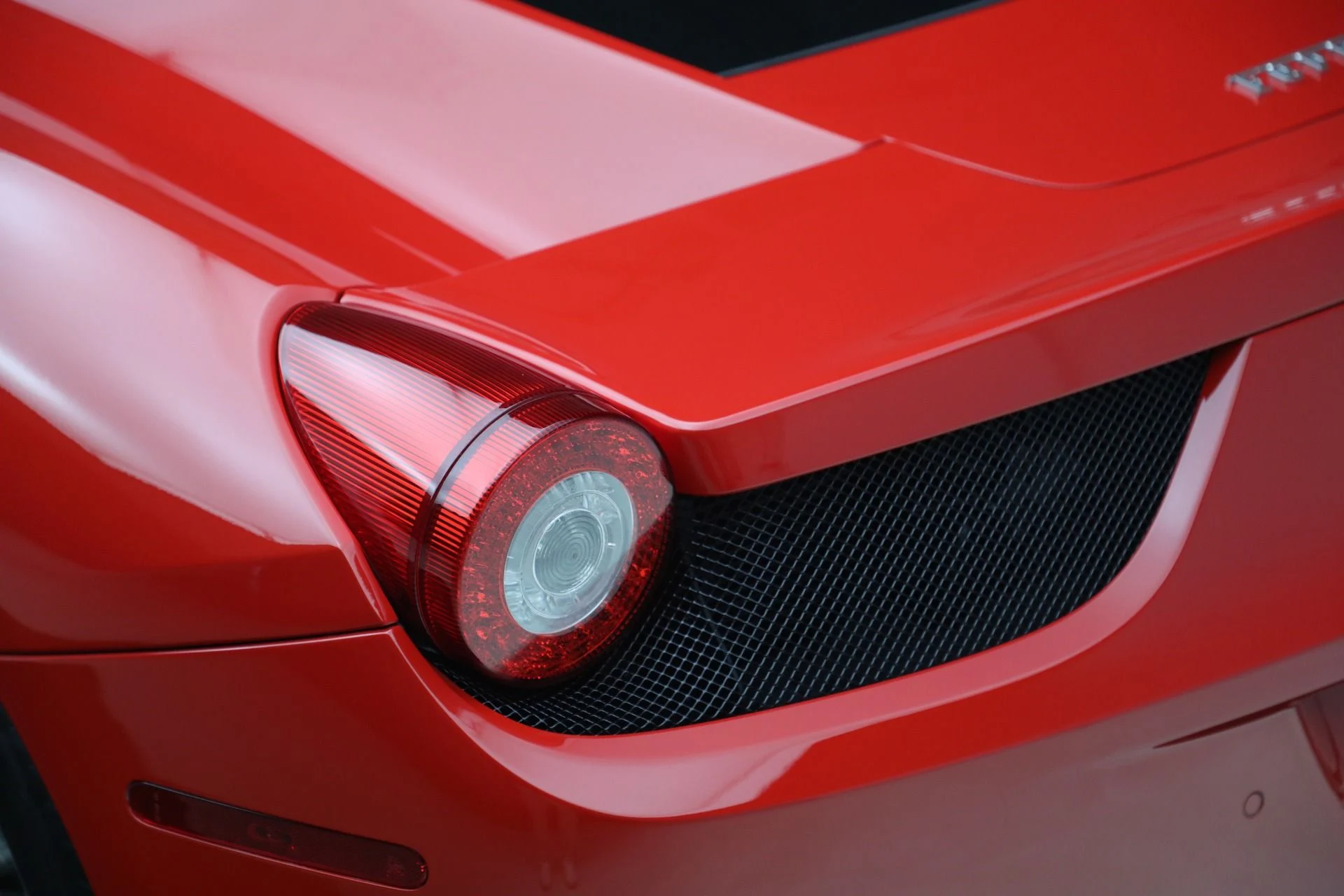 mph027_3025140026_Used_2015_Ferrari_458_Italia_1765054143_58aab51a2d