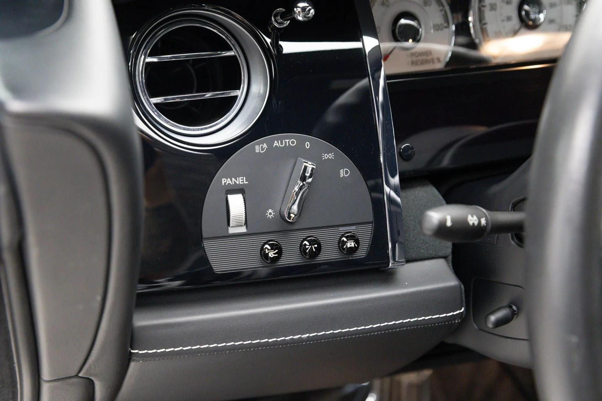 mph027_303750053_28_7196db43d0