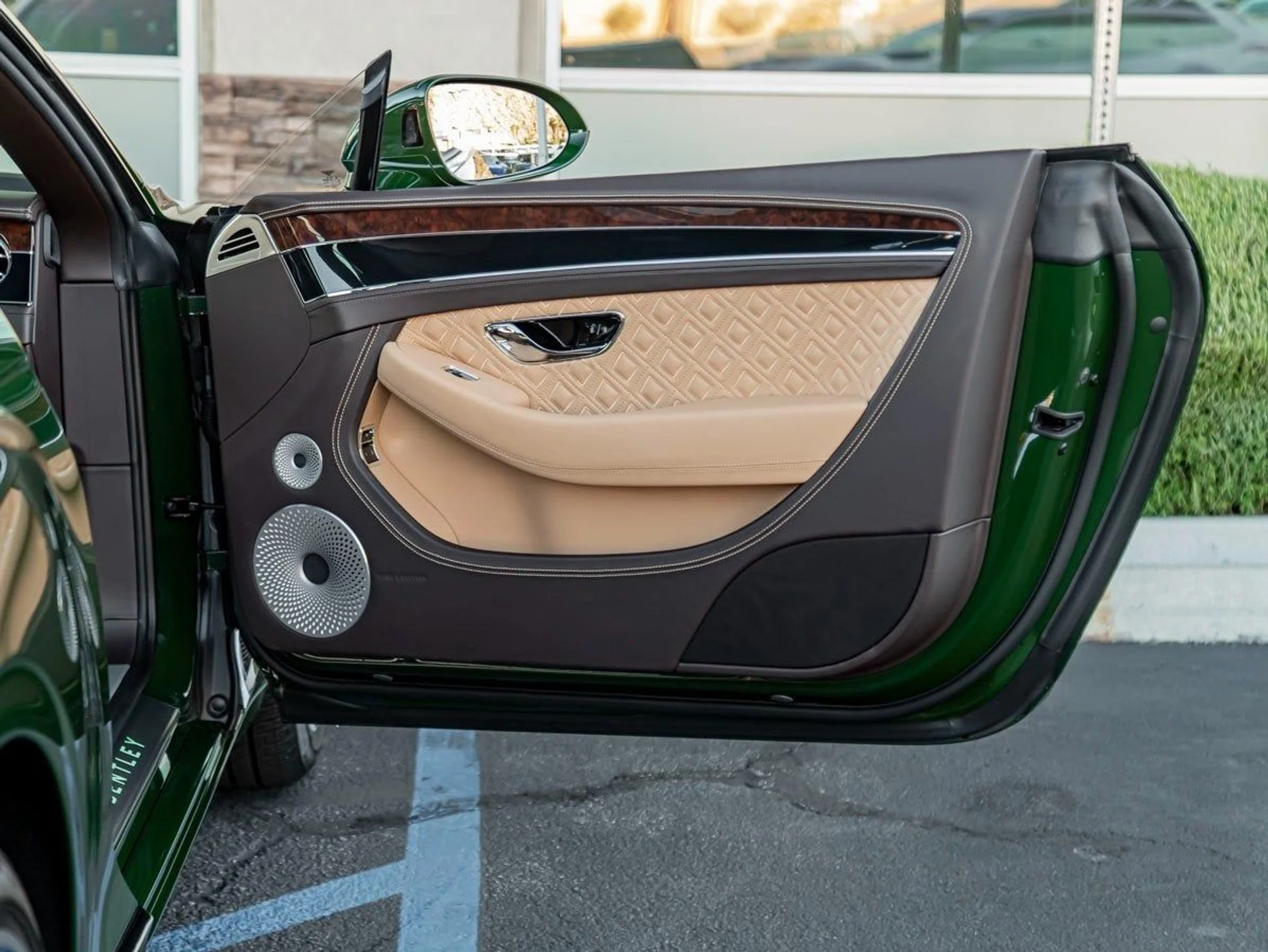 mph027_3041627644_28_71d9726ad9