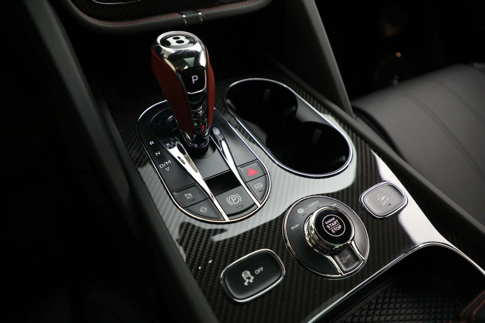 mph027_3045992682_Used_2024_Bentley_Bentayga_V8_1714834749_66967d0dd5