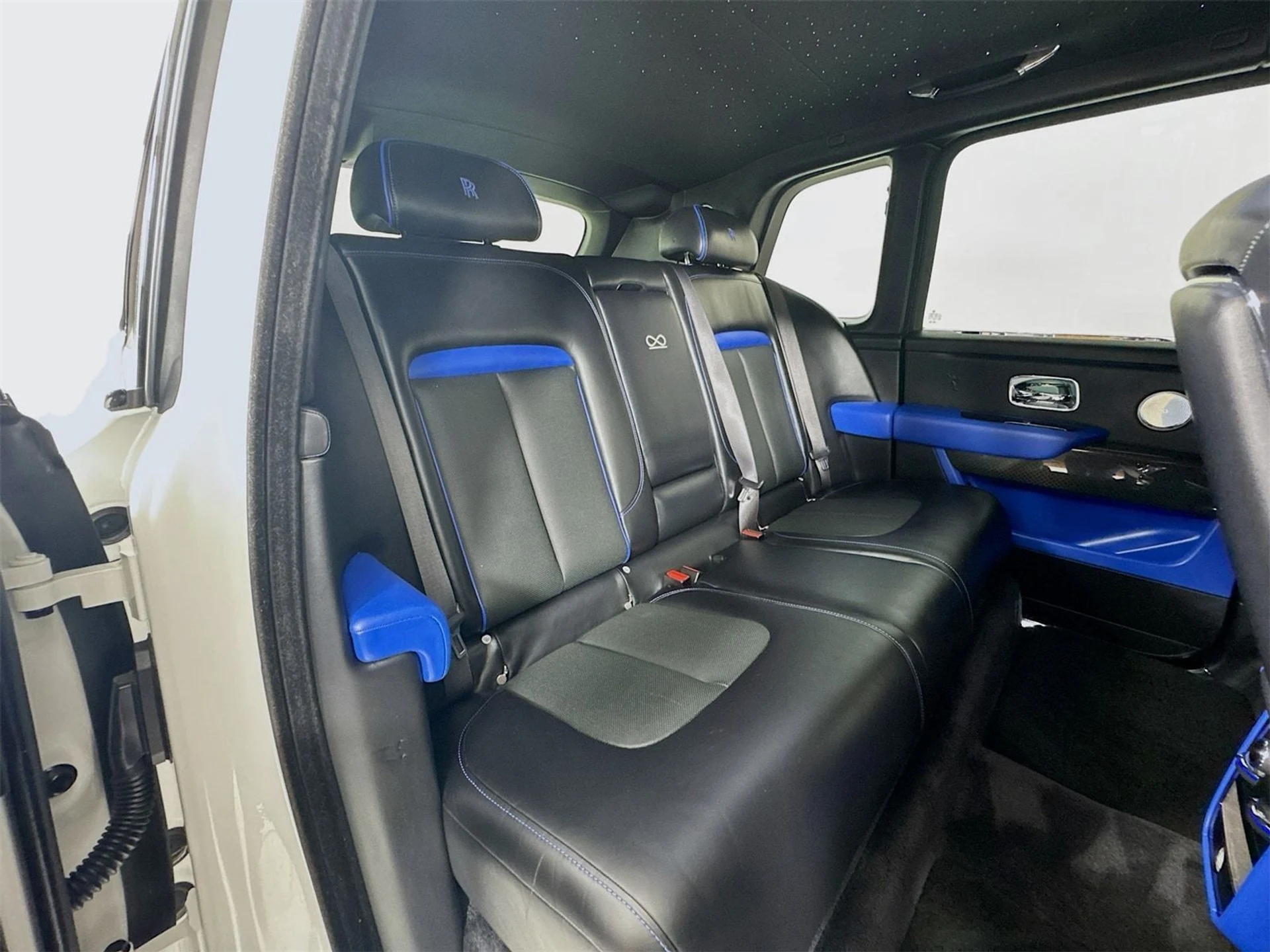 mph027_3049032730_b15334afbefc9ecdf15f68668583a006x_ce105c9803