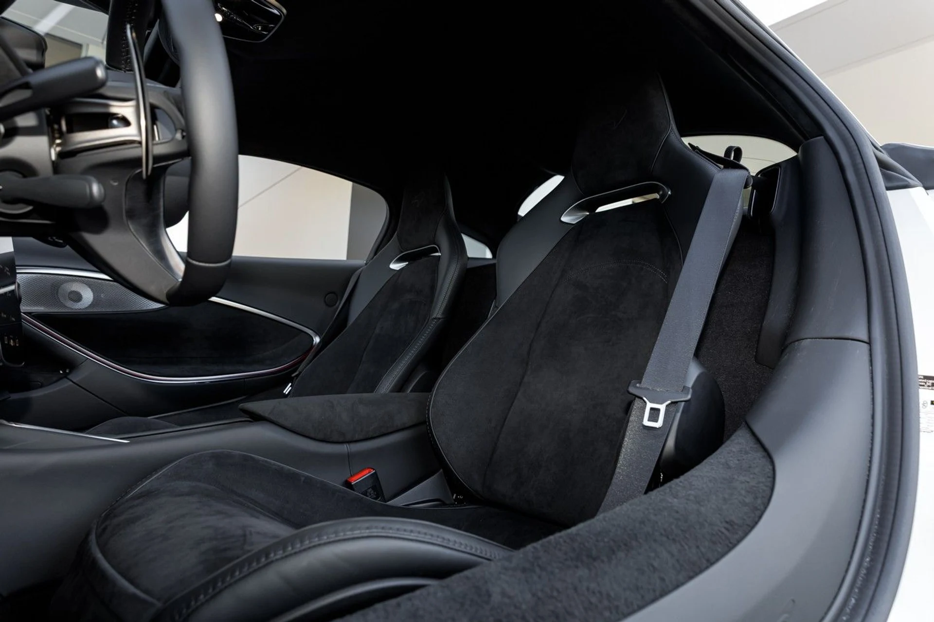 mph027_3056953462_669_p28_l_b5a81f83b1