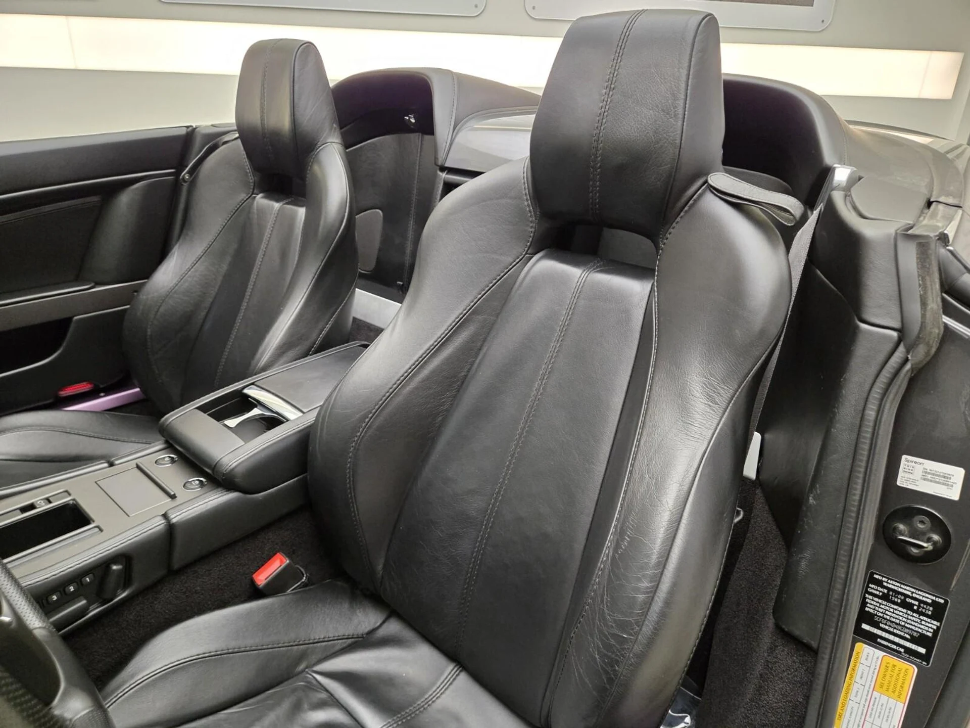 mph027_3058847188_Used_2008_Aston_Martin_V8_Vantage_1753163936_d8252a9516