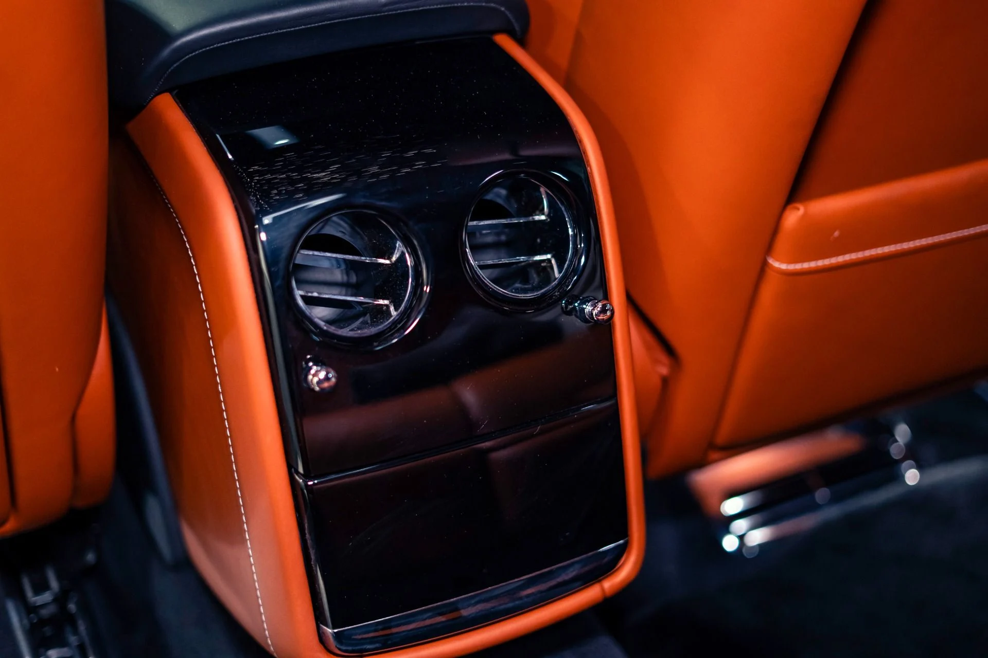 mph027_3059476377_Used_2018_Rolls_Royce_Phantom_Mansory_Edition_1780351839_291858b79a
