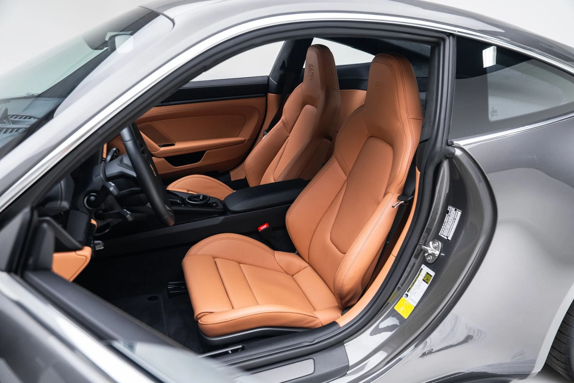 mph027_3061479229_Used_2024_Porsche_911_GT_3_Touring_1765917490_e0095ca8a1