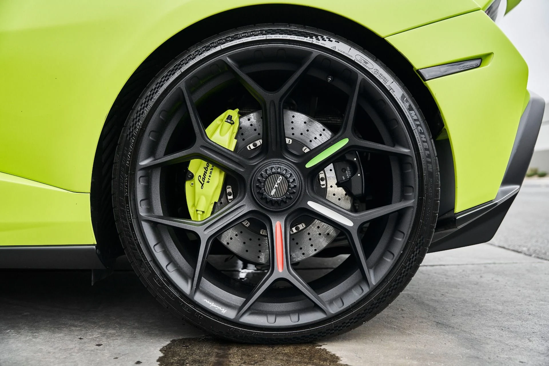 mph027_3070031759_Used_2022_Lamborghini_Huracan_STO_Base_1771294574_316c26f14f