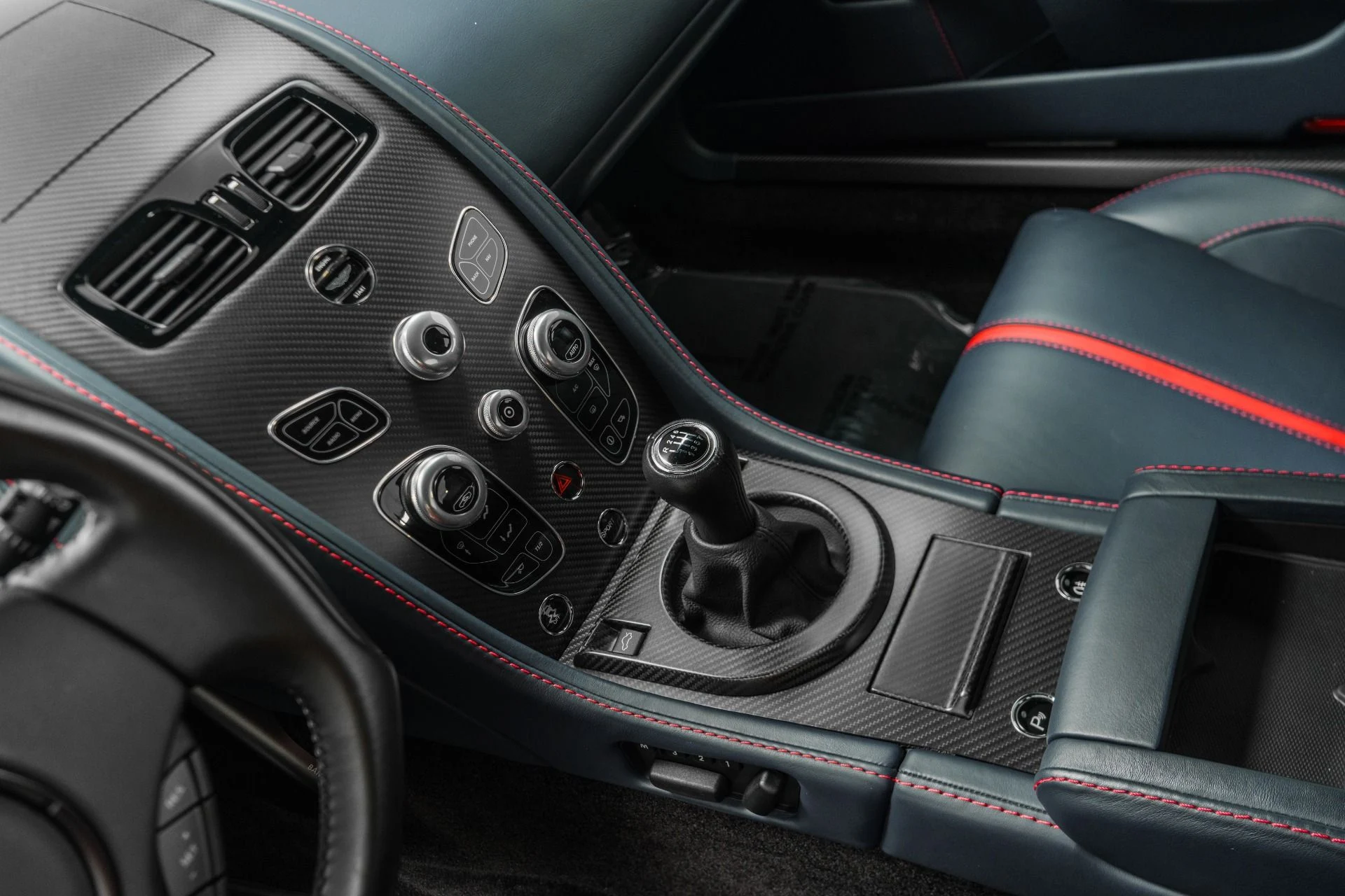 mph027_3071876856_Used_2017_Aston_Martin_Vantage_V12_S_7_Speed_Manual_Highly_Unusual_Spec_Gorgeous_1772489641_e3fc32d928