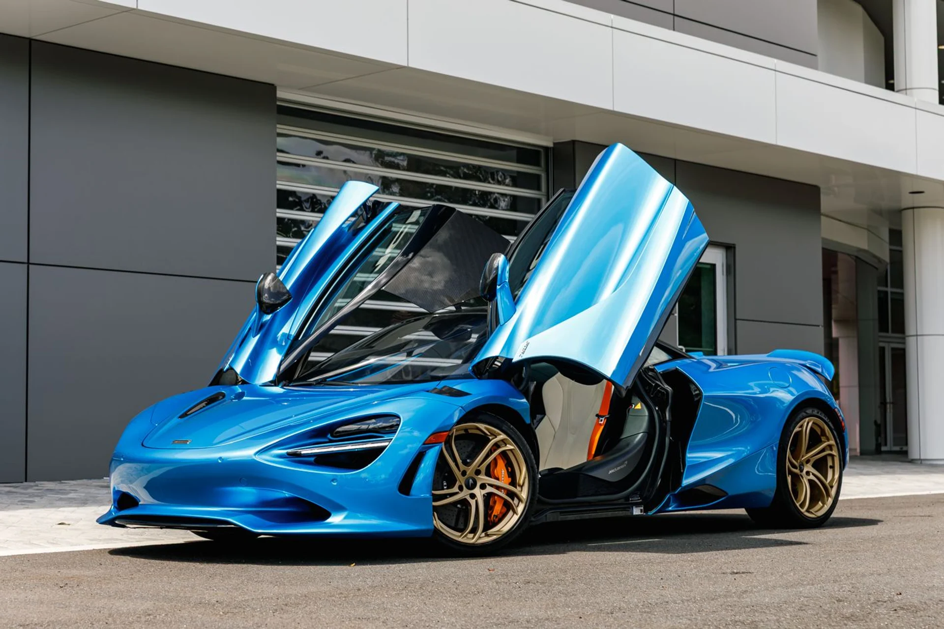 mph027_3080672808_Used_2025_Mc_Laren_750_S_0200a2ddee