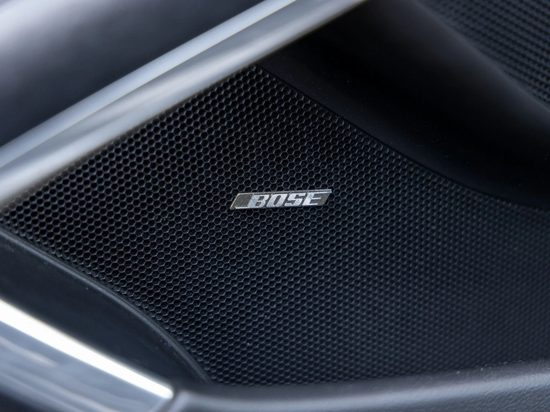 mph027_3090405079_28_c071fec3f7