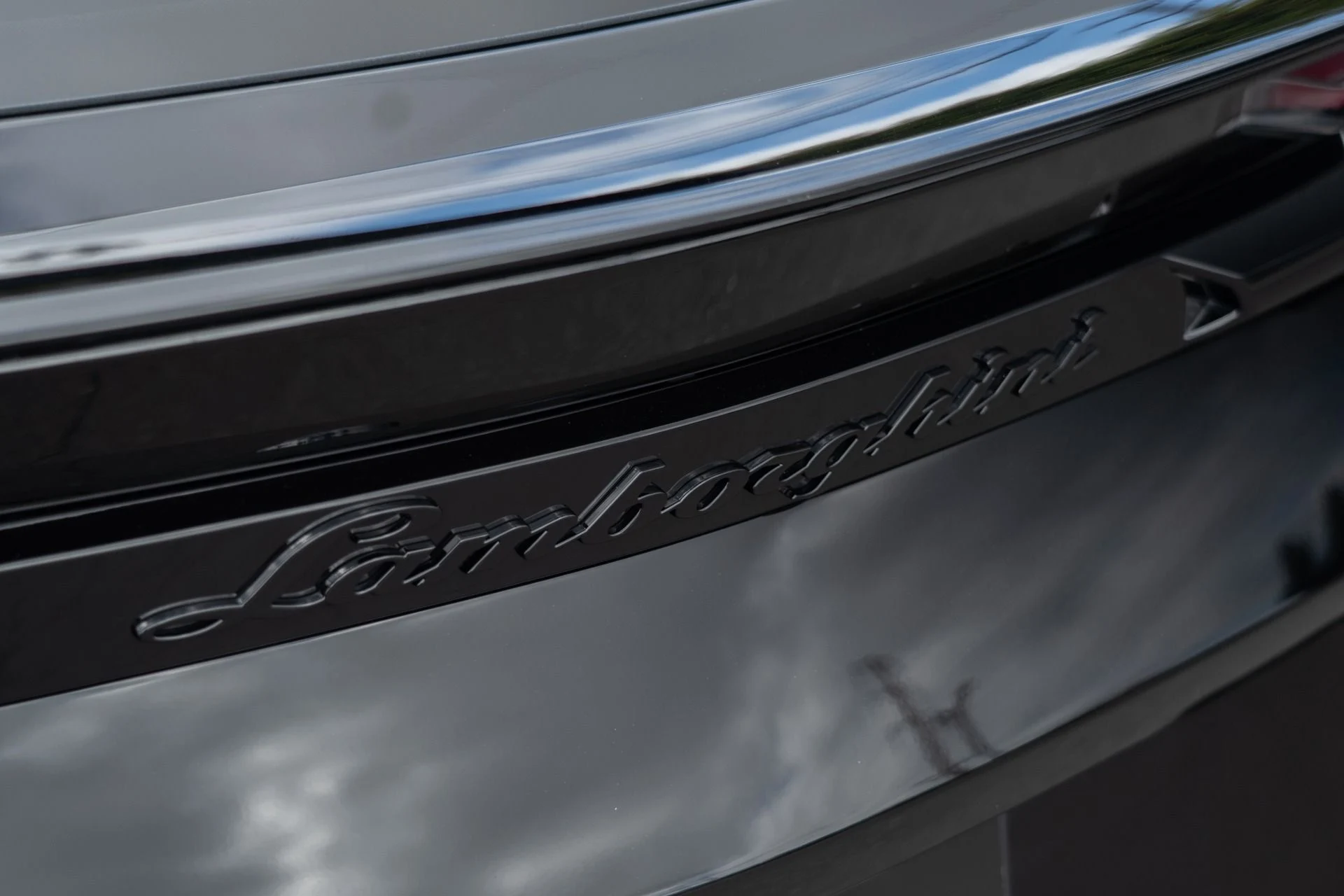 mph027_3094568116_Used_2024_Lamborghini_Urus_S_1757442268_7621020ee3