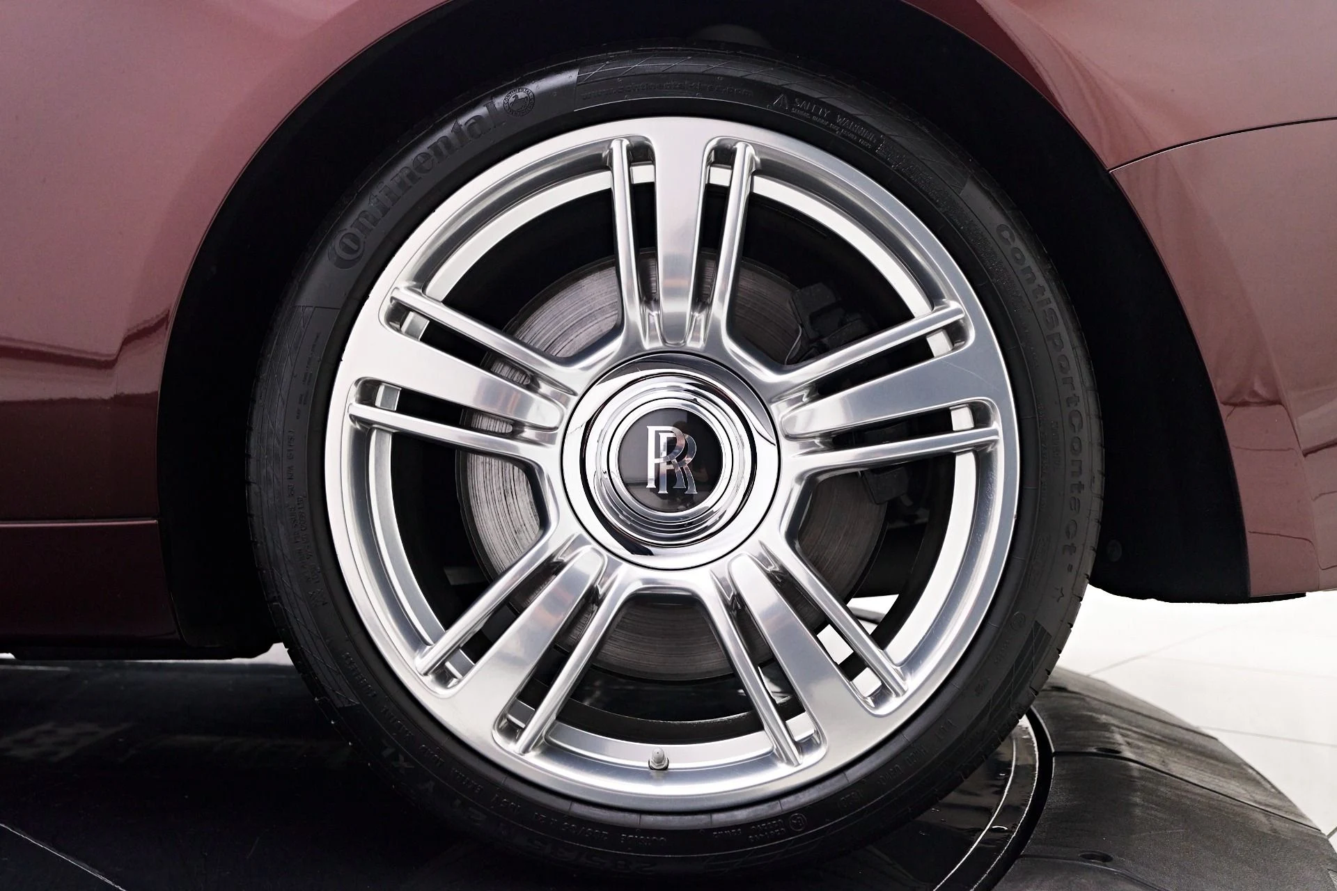 mph027_3095228247_Used_2015_Rolls_Royce_Wraith_Base_1757113598_ae5a4b5e5e