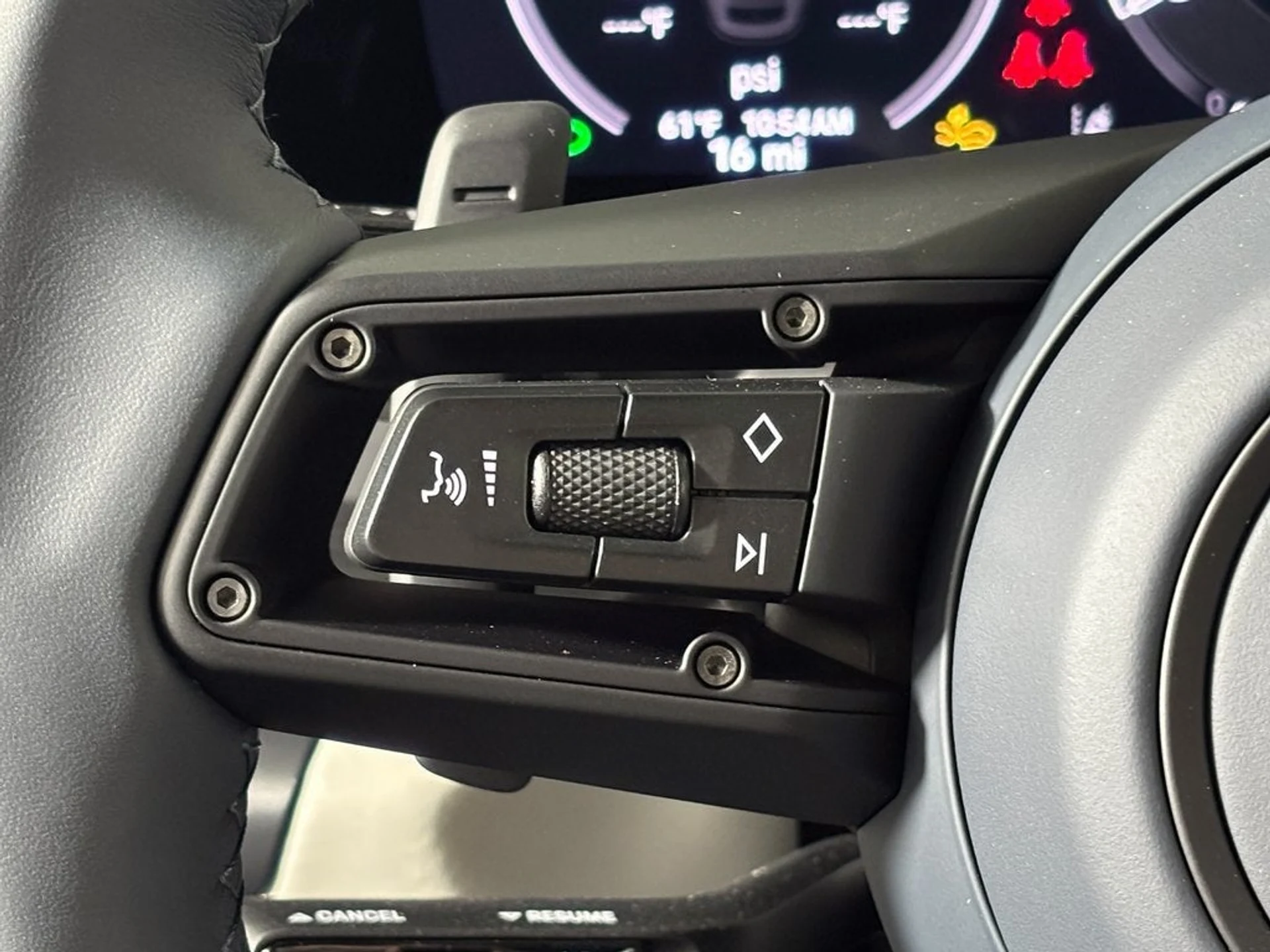 mph027_3096520767_28_8dfd872790