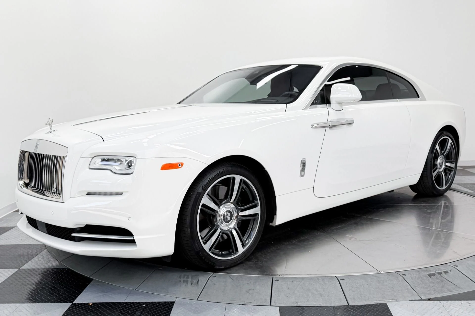 mph027_3098549340_Used_2019_Rolls_Royce_Wraith_Starlight_Headliner_Drivers_Assistance_3_1782320533_1c72111882