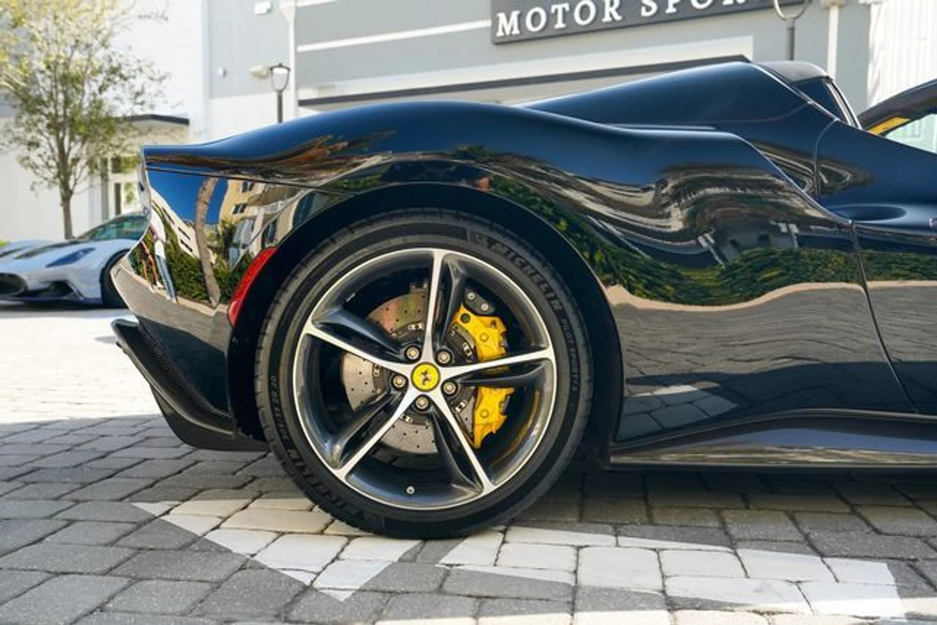 mph027_3100777030_22988453_28_d07417ec07