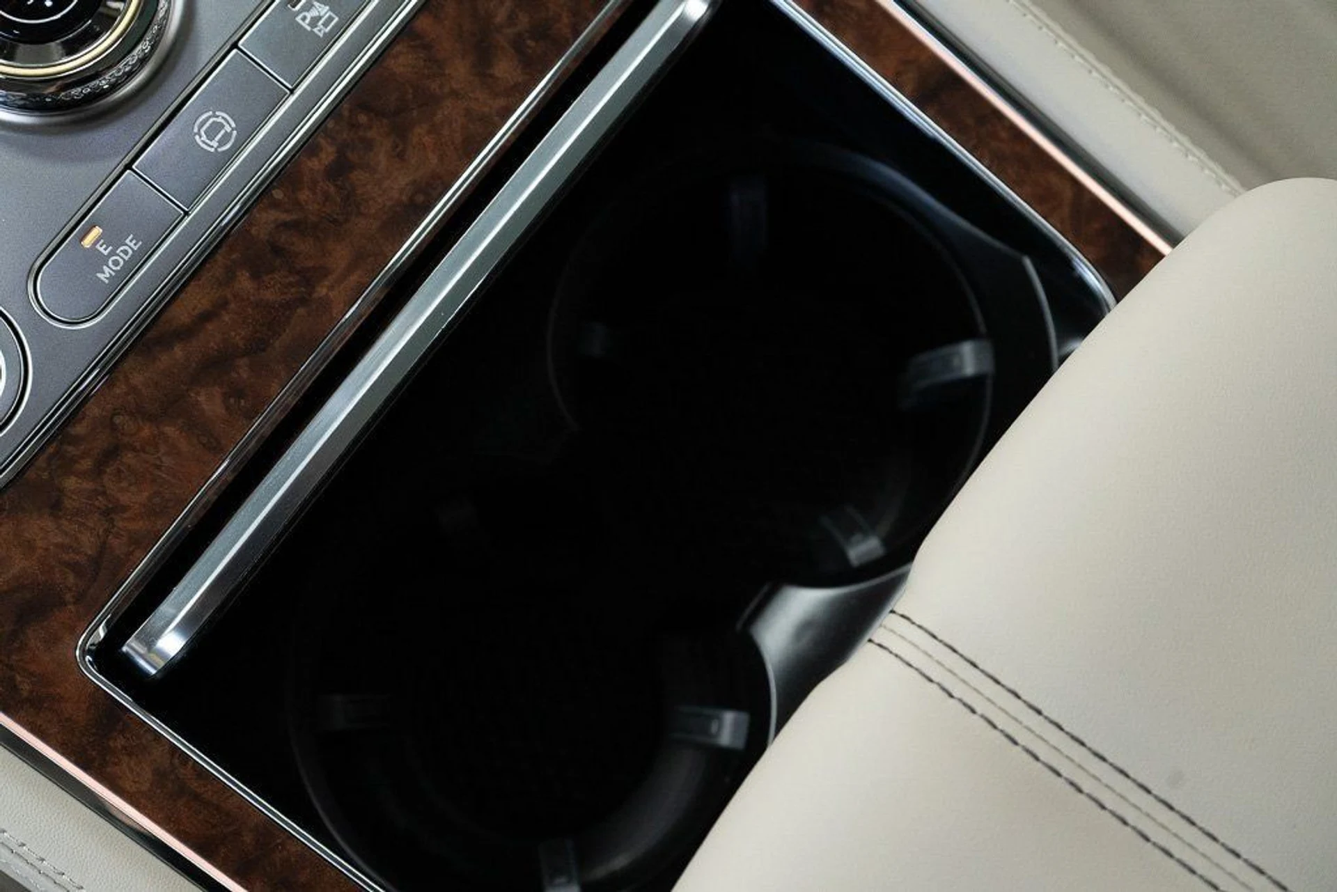 mph027_3107778106_caf61f2dde0a1a8eaa44f1985dfeeee4_3076bfb459