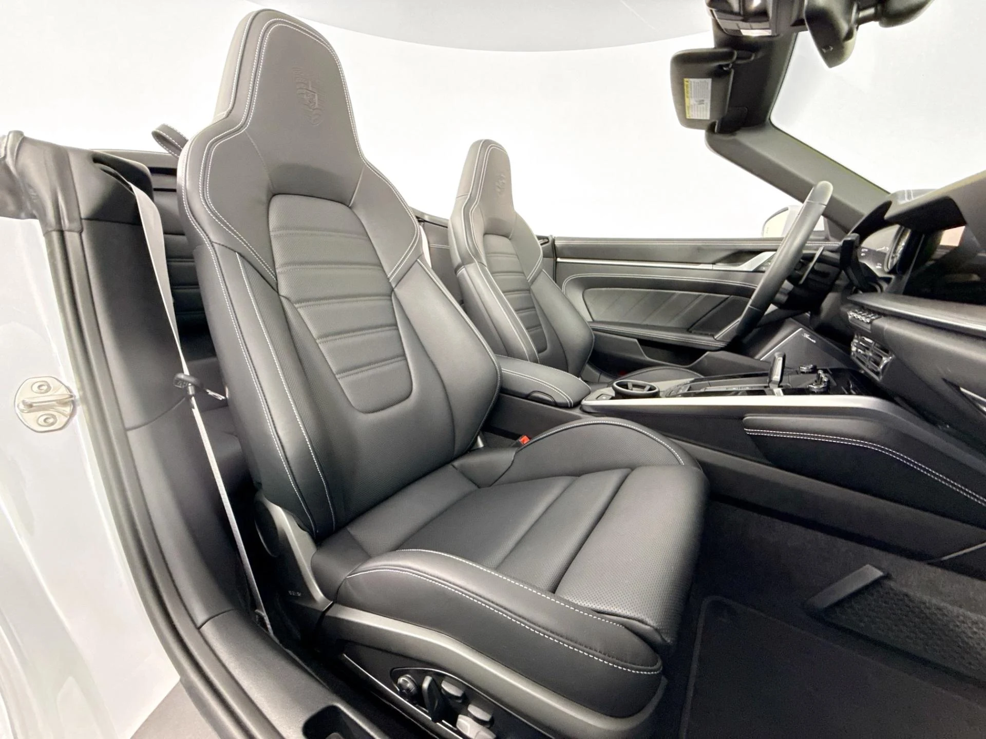 mph027_3110887363_Used_2025_Porsche_911_Turbo_S_1784676748_af7fc691b7